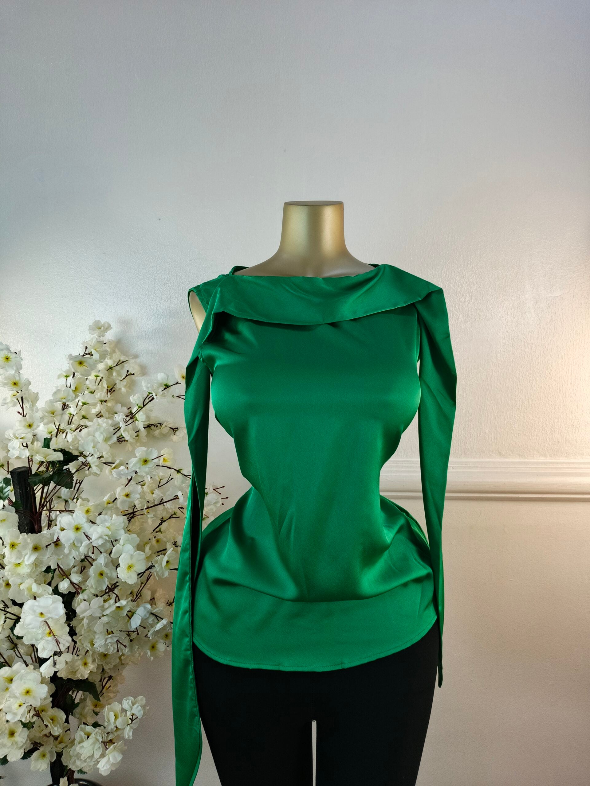 TOP UK SIZE 10 [GREEN] image 0