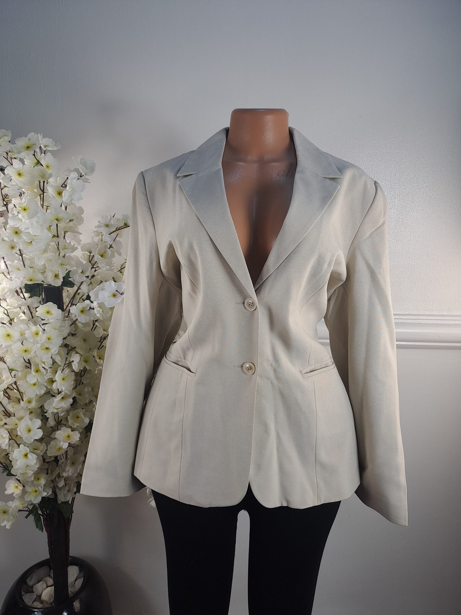 BLAZERS UK SIZE 14 [LENGHT 24 INCHES] image 0