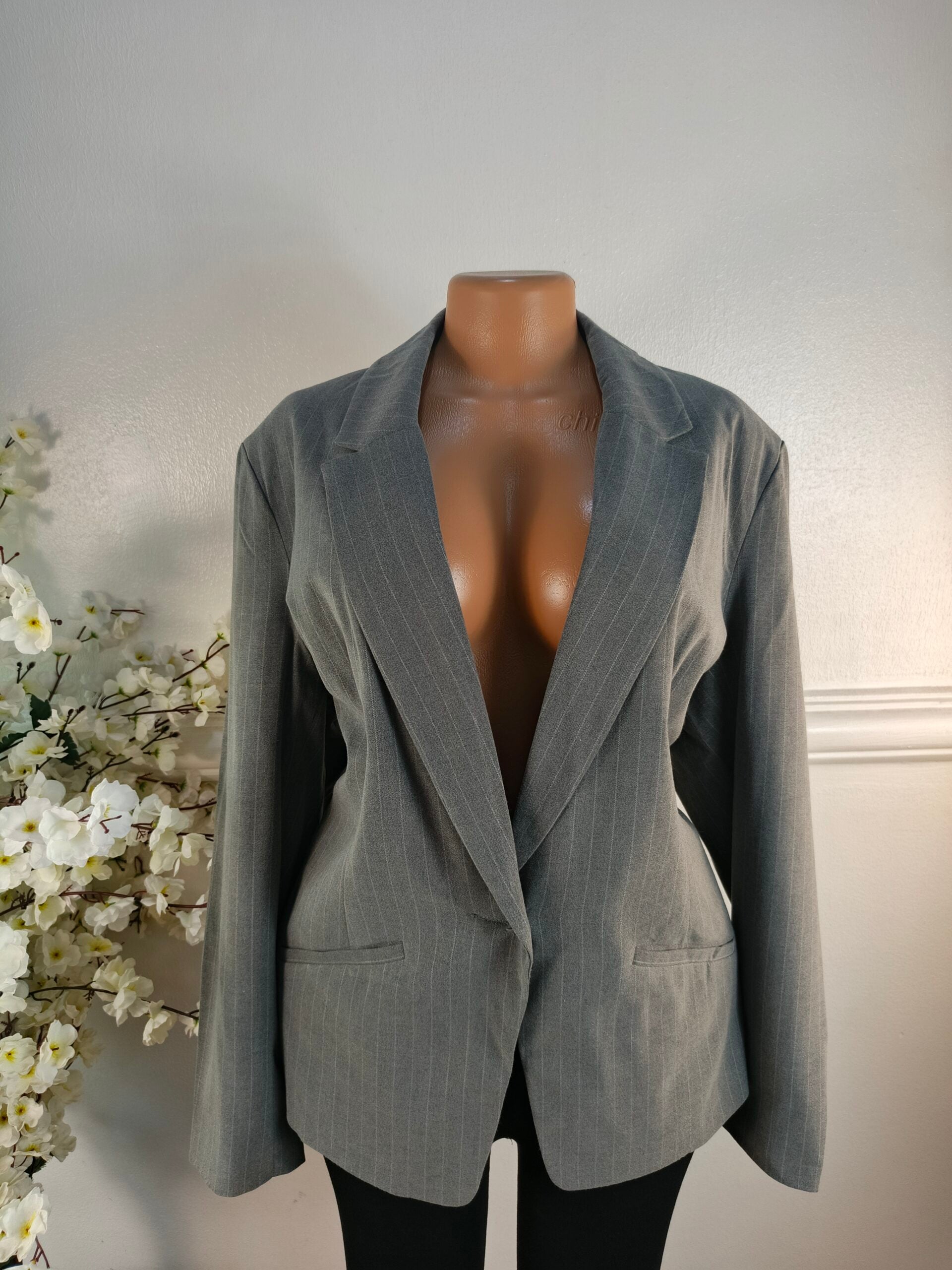 BLAZER UK SIZE 20 [LENGTH 30 INCHES, GREY] image 0