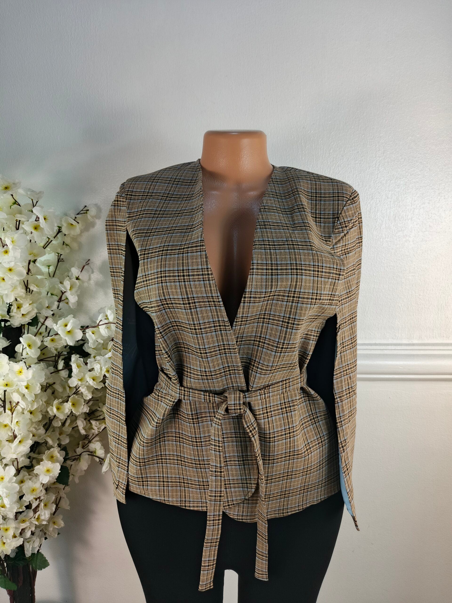 VIKTORIJA UK SIZE 6 [LENGTH 24 INCHES, CHECKERS] image 0
