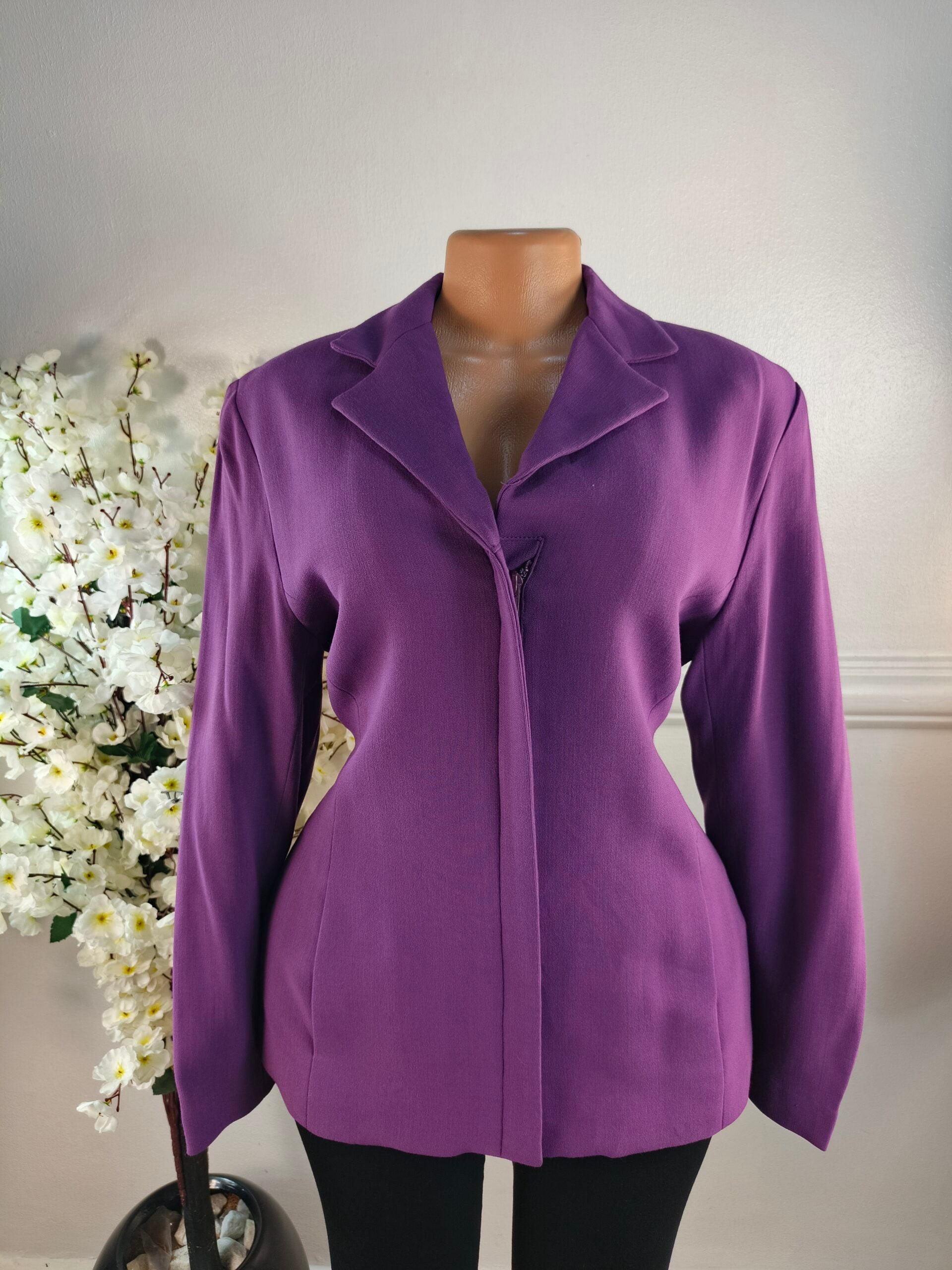 NIENTE UK SIZE 12 [LENGHT 27 INCHES] image 0