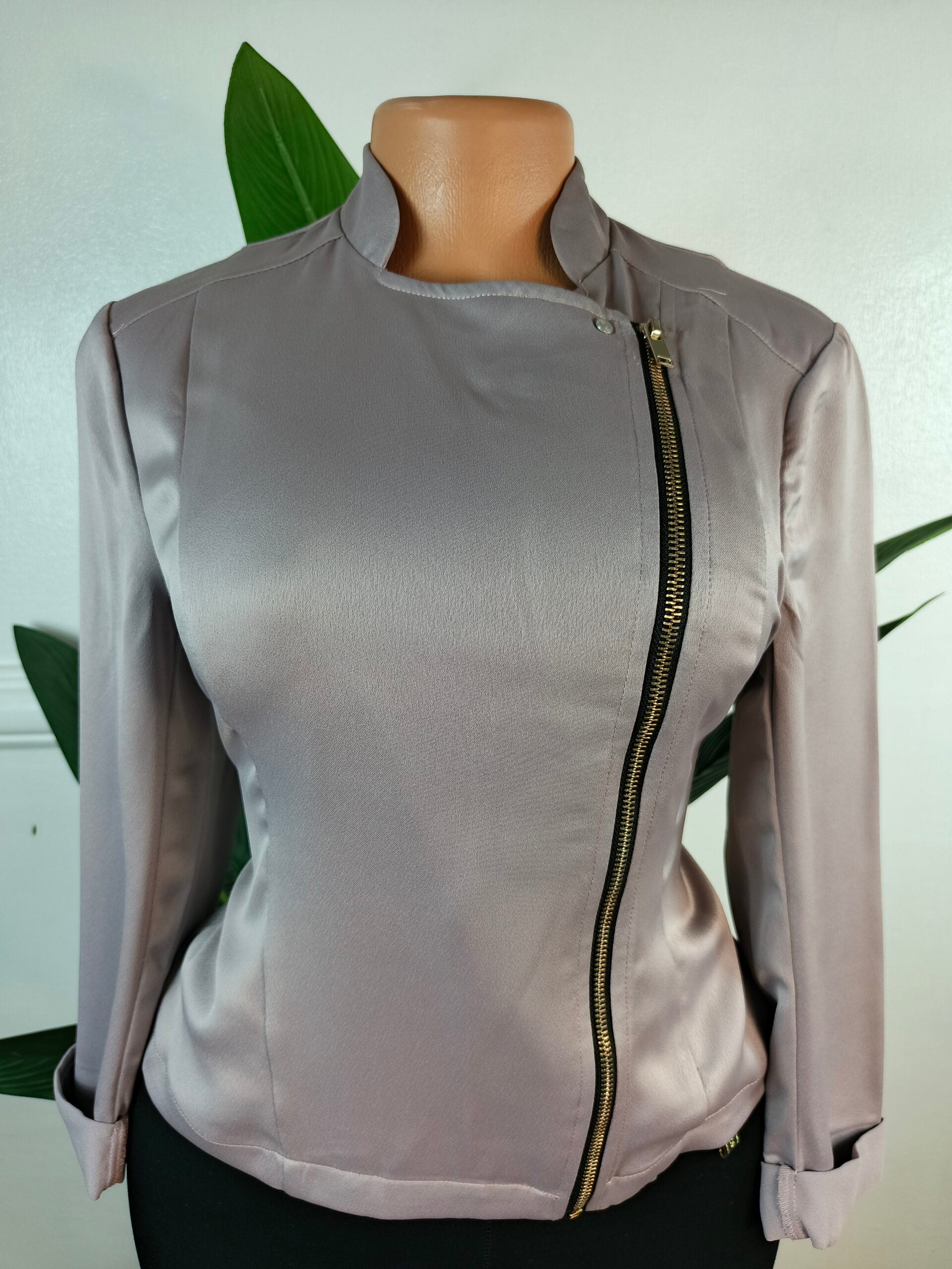 RIVER ISLAND UK 8 image 0