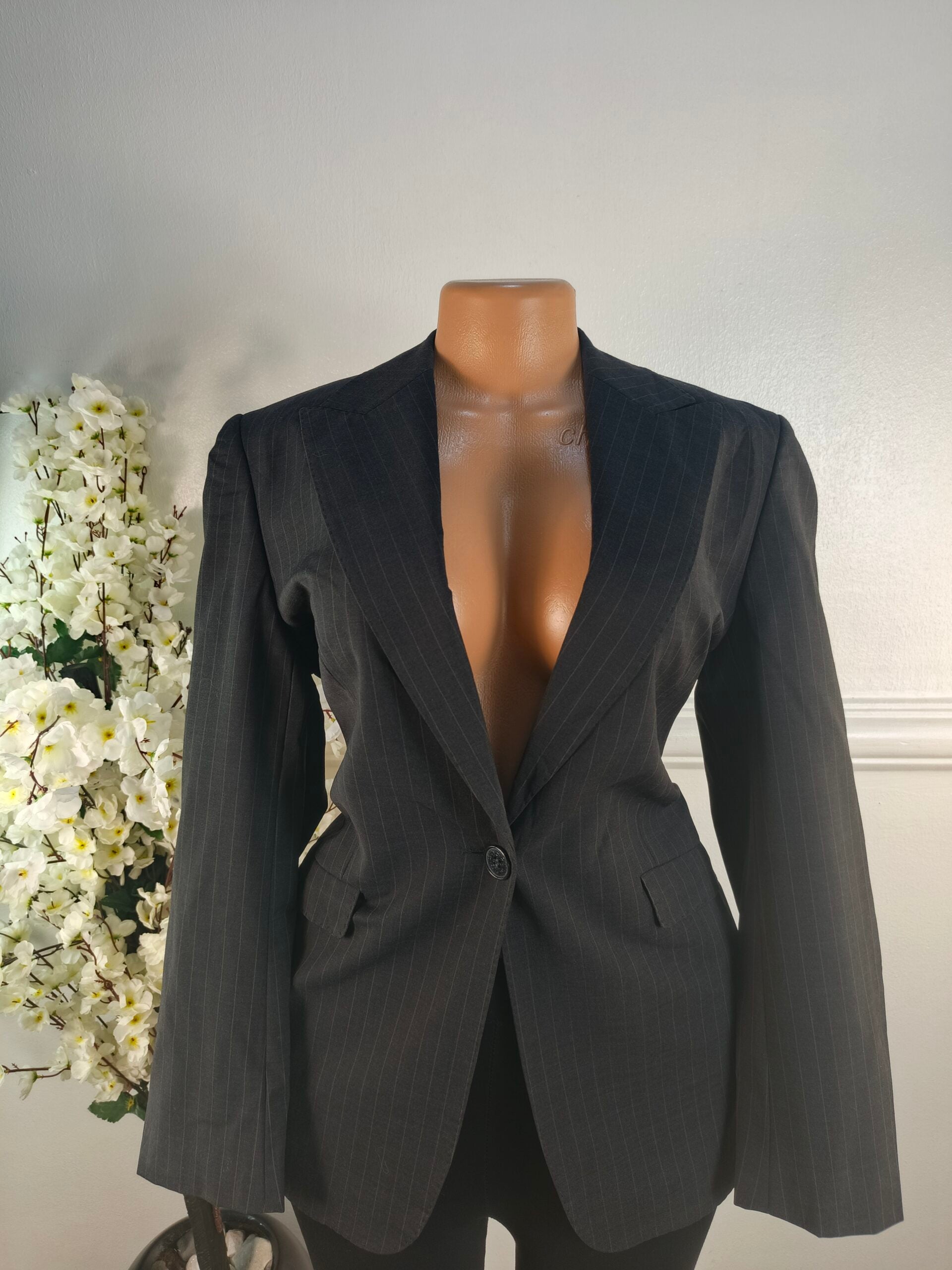 BLAZER UK SIZE 12 [LENGHT 27 INCHES, BLACK] image 0