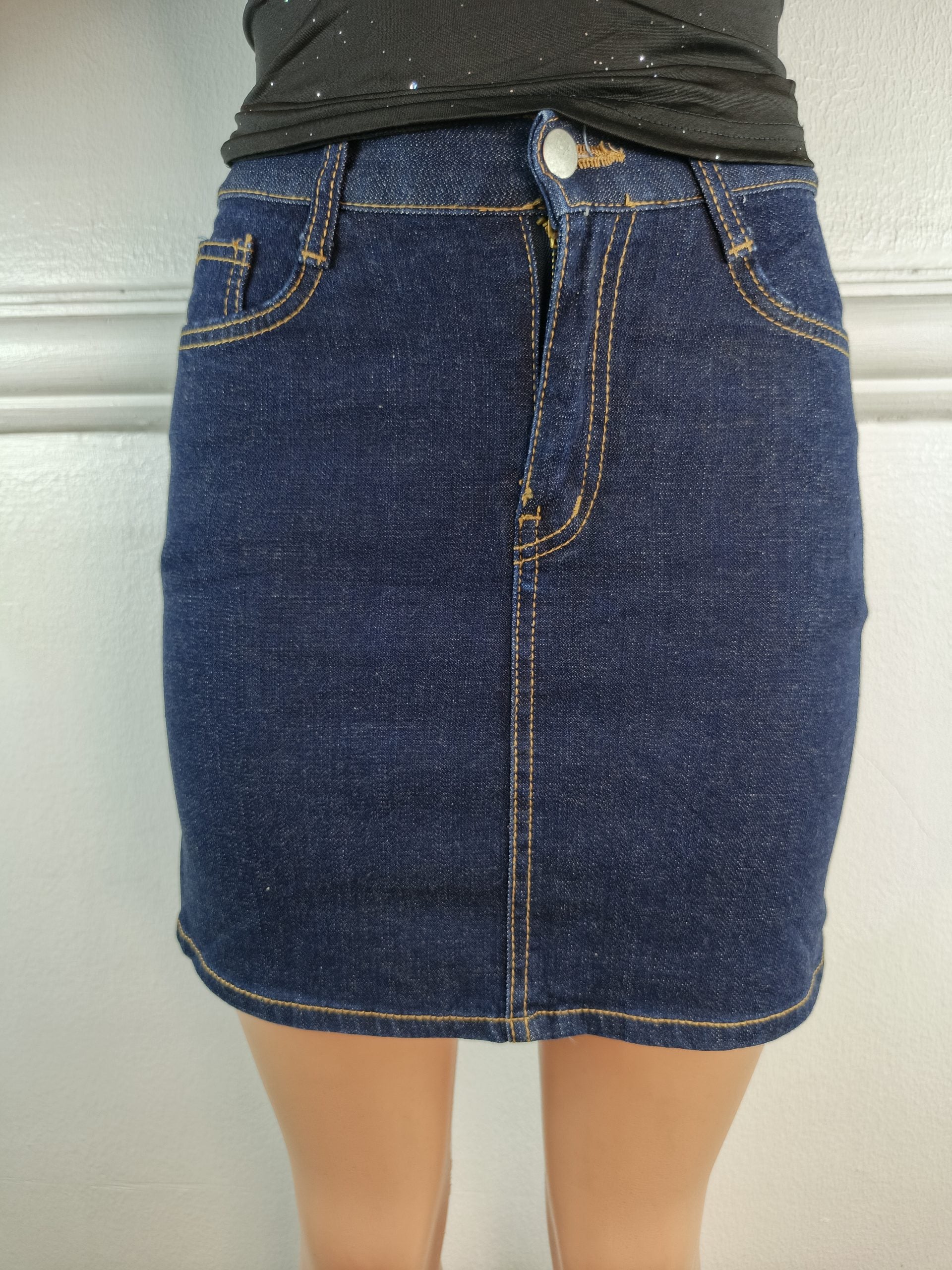 SKIRT UK 6, L-16 INCHES image 0