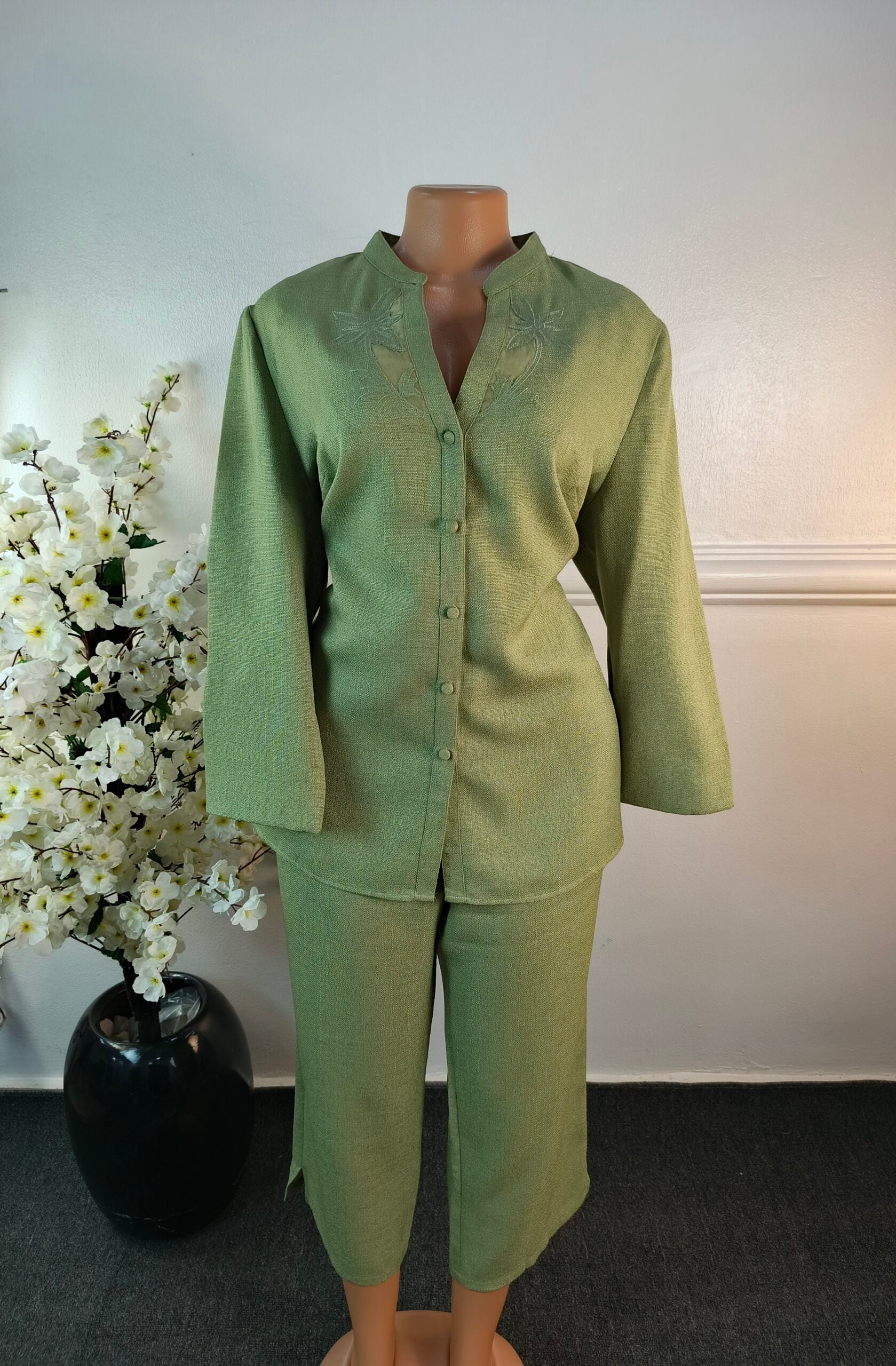 JACQUES VERT UK SIZE 20 [LENGTH 30 INCHES, TWO PIECE, GREEN] image 0