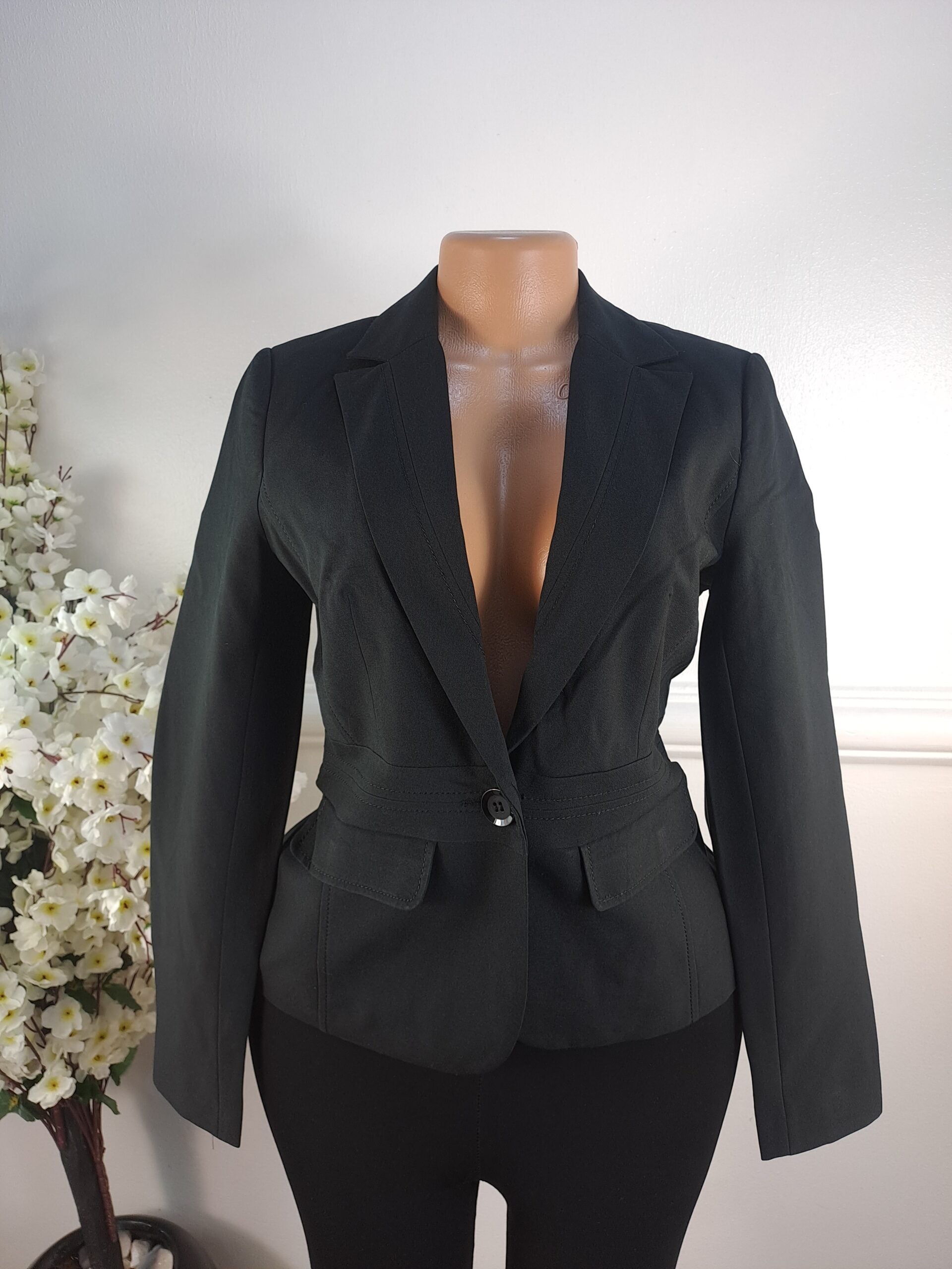 BLAZER UK SIZE 10 [LENGHT 22 INCHES, BLACK] image 0