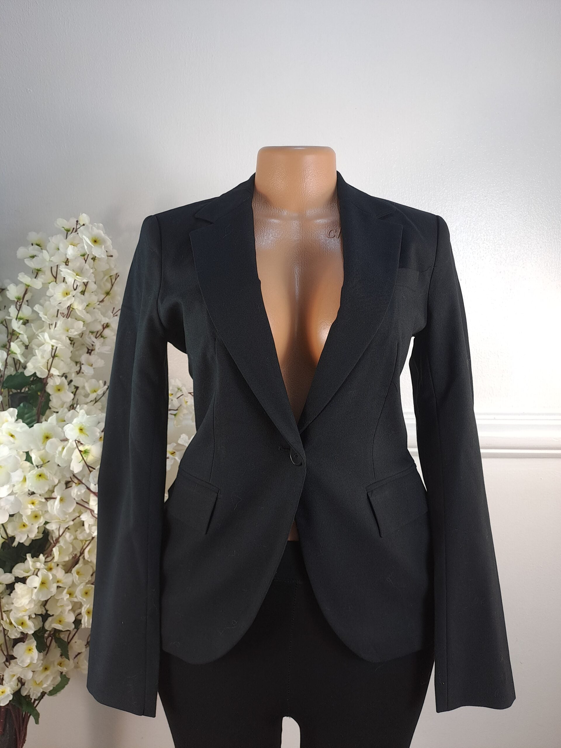 ZARA BASICS UK SIZE 6 [LENGHT 25 INCHES] image 0