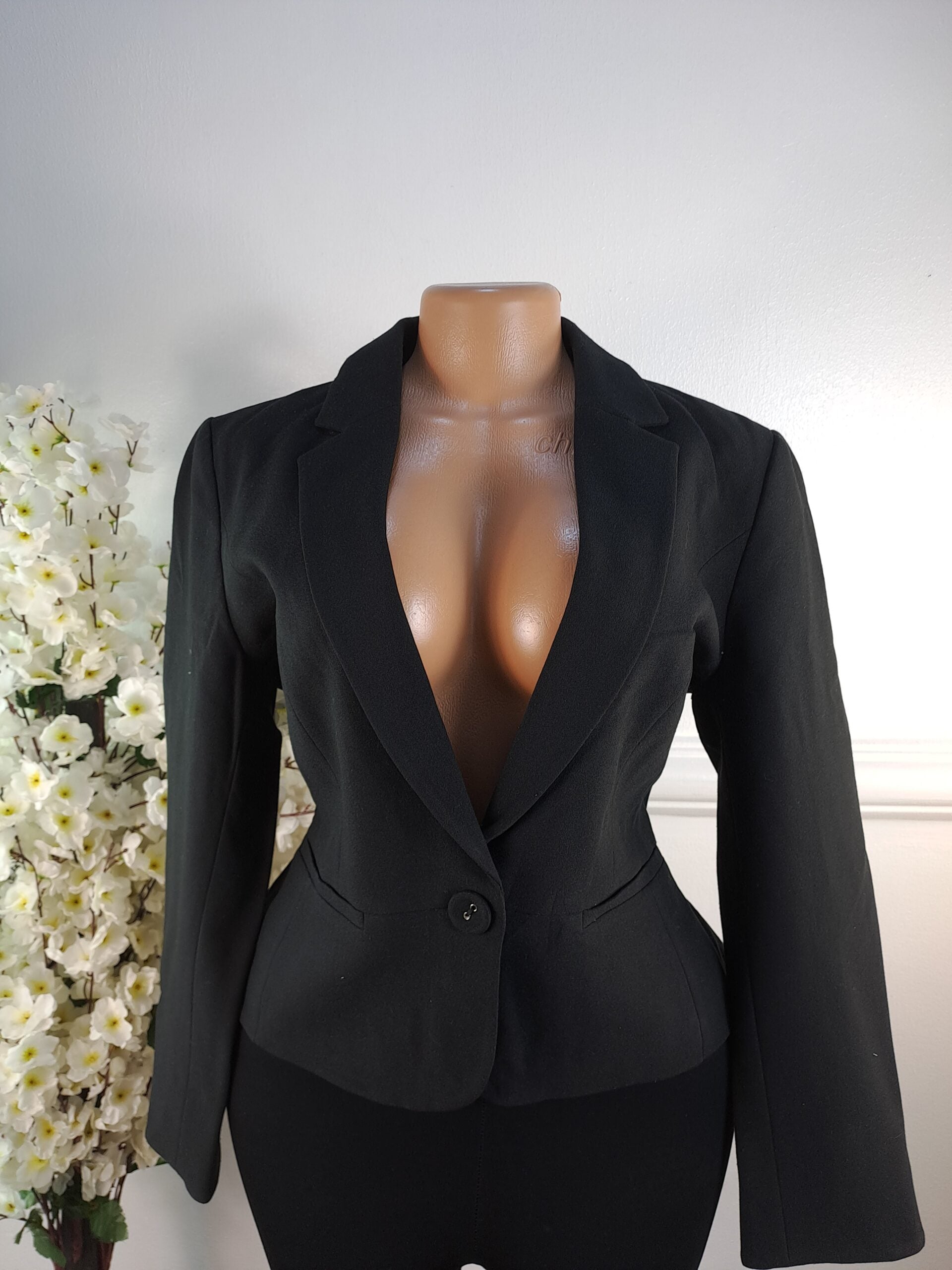 PHASE EIGHT UK SIZE 14 [LENGTH 21 INCHES, BLACK] image 0