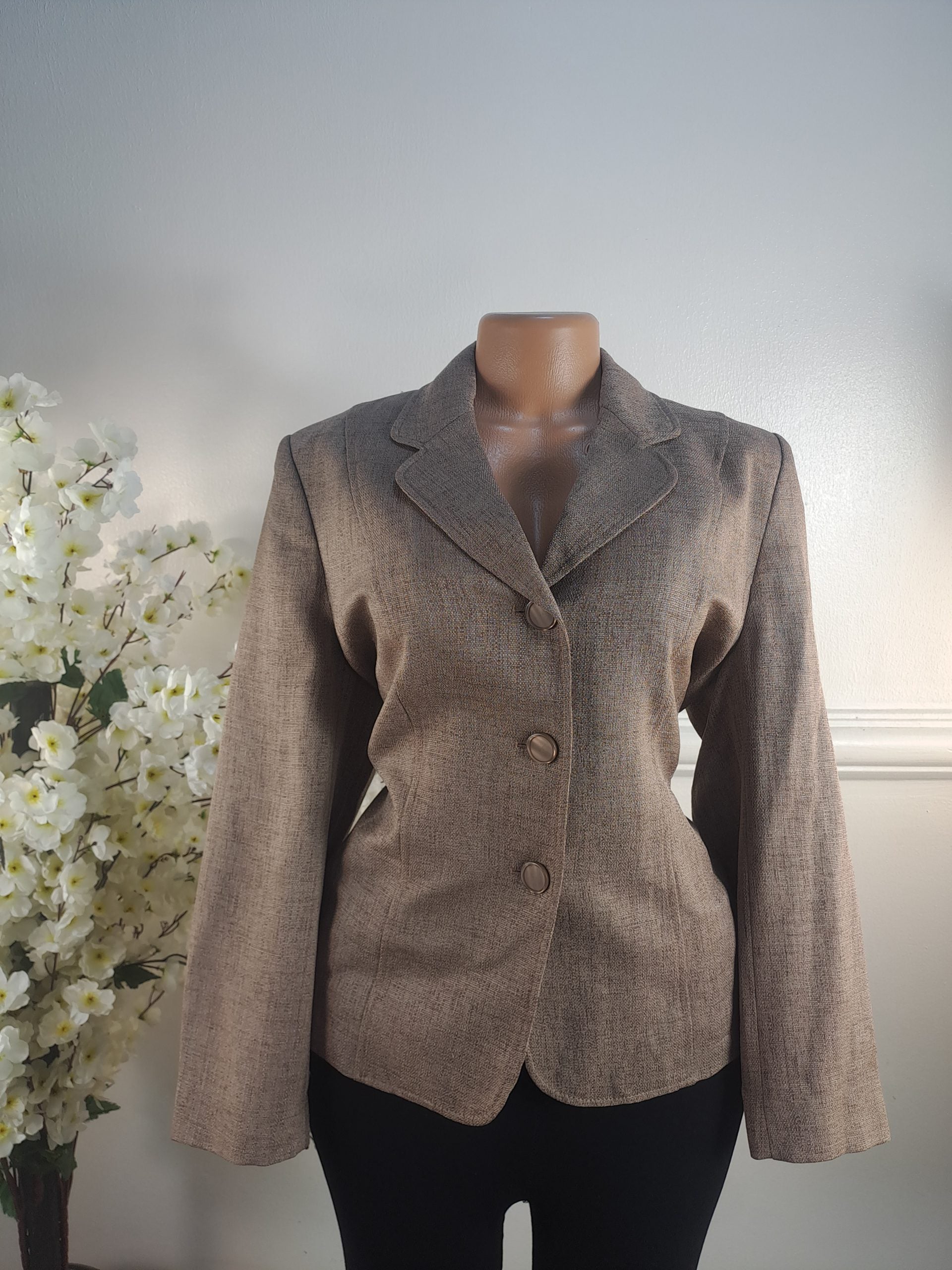 EASTEX UK SIZE 16 [LENGHT 24 INCHES] image 0