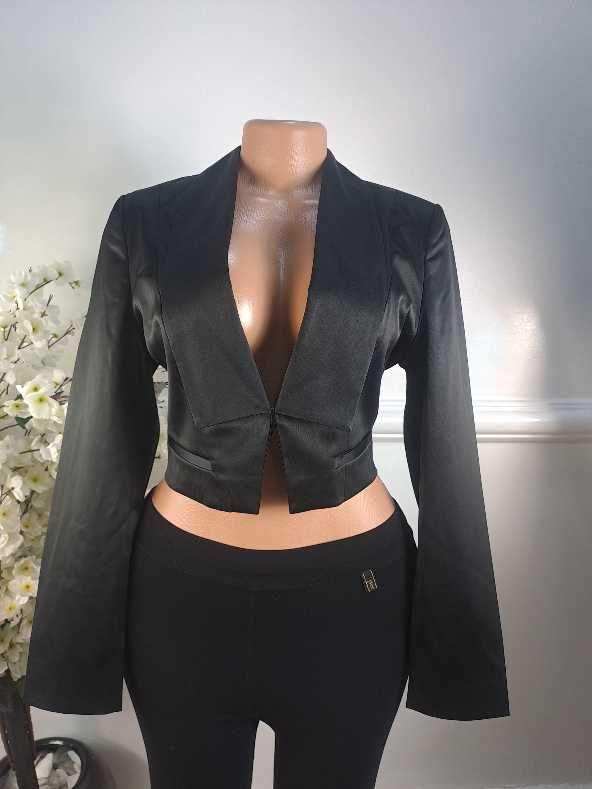 NEWLOOK UK SIZE 12 [LENGHT 18 INCHES] image 0