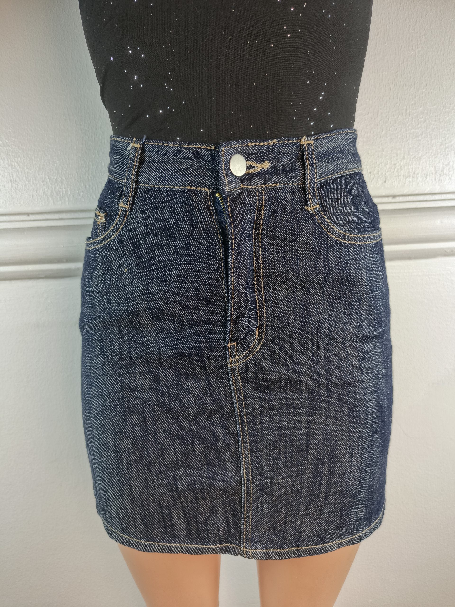 SKIRT UK 8, L-16 INCHES image 0
