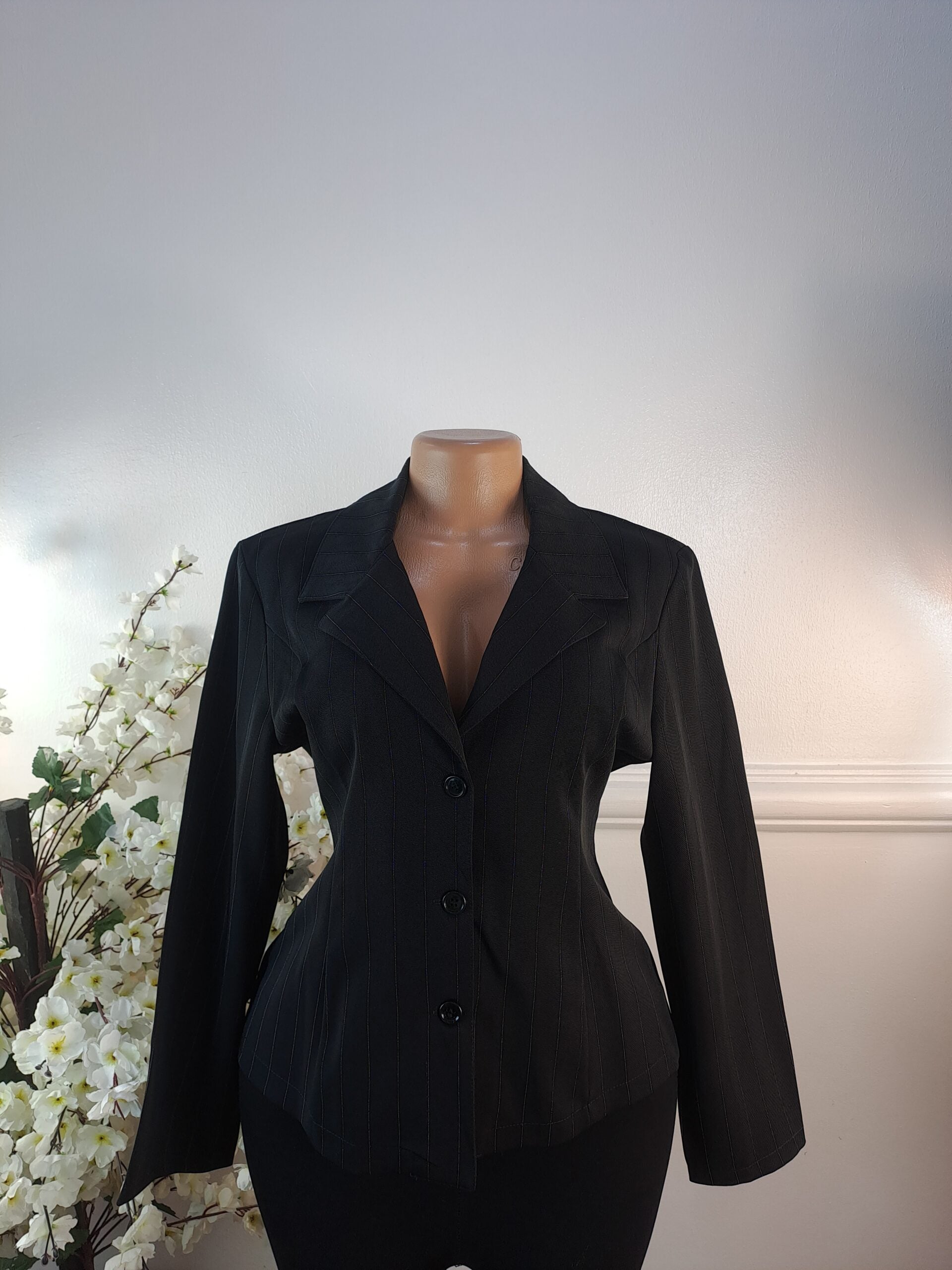 BLAZER UK SIZE 10 [LENGTH 23 INCHES, BLACK] image 0
