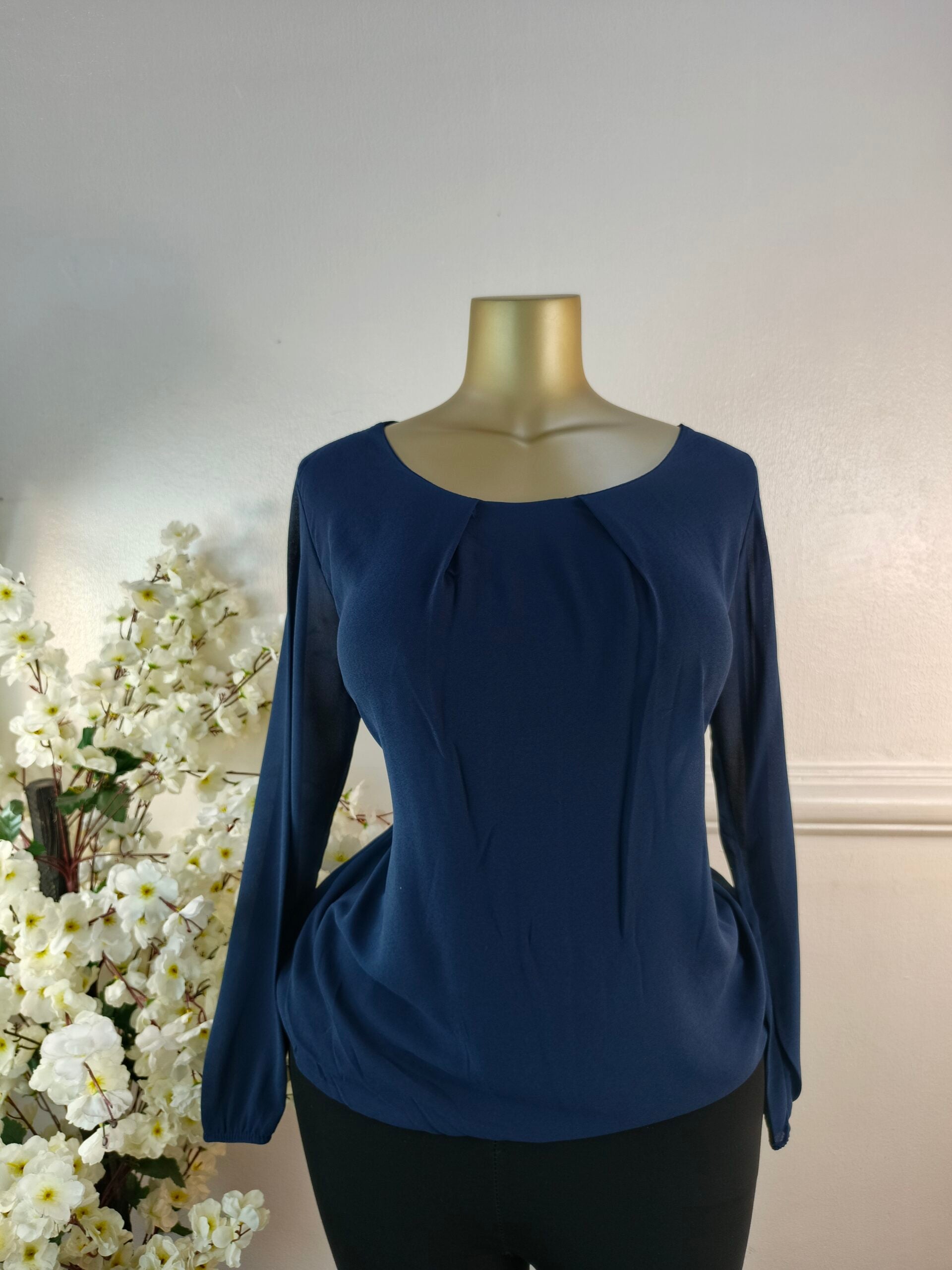 TOP UK SIZE 10 [BLUE] image 0
