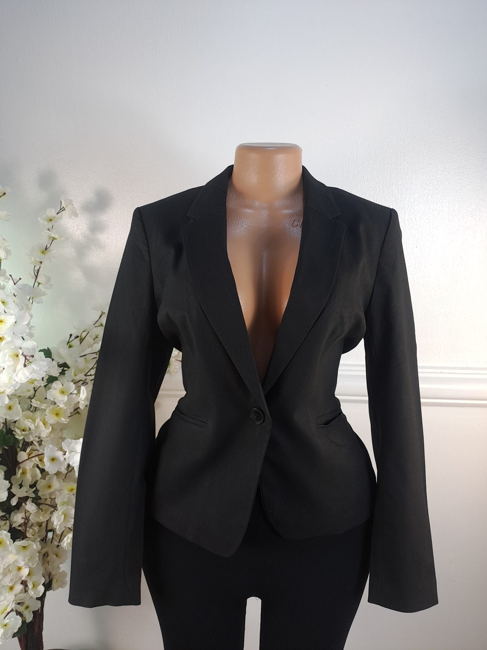 H&amp;M UK SIZE 8 [LENGTH 24 INCHES, BLACK] image 0