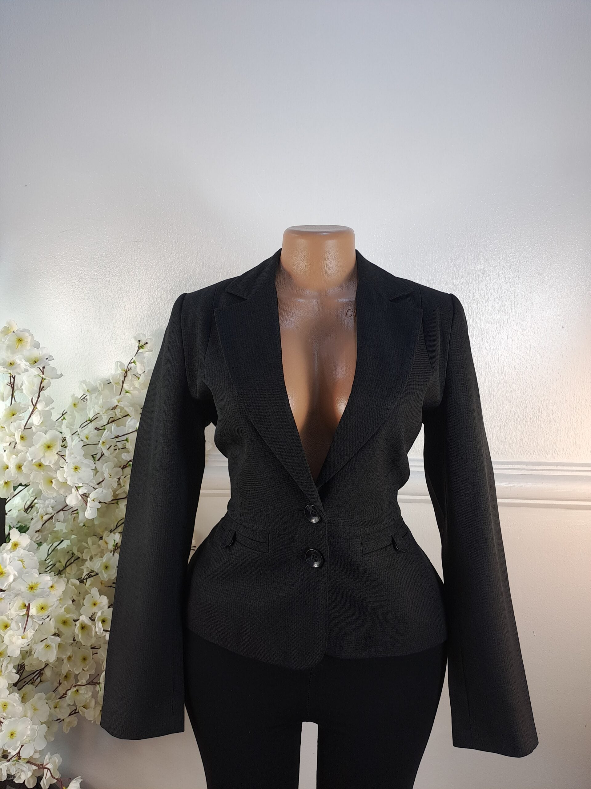 BLAZER  UK SIZE 10 [LENGTH 24 INCHES, BLACK] image 0
