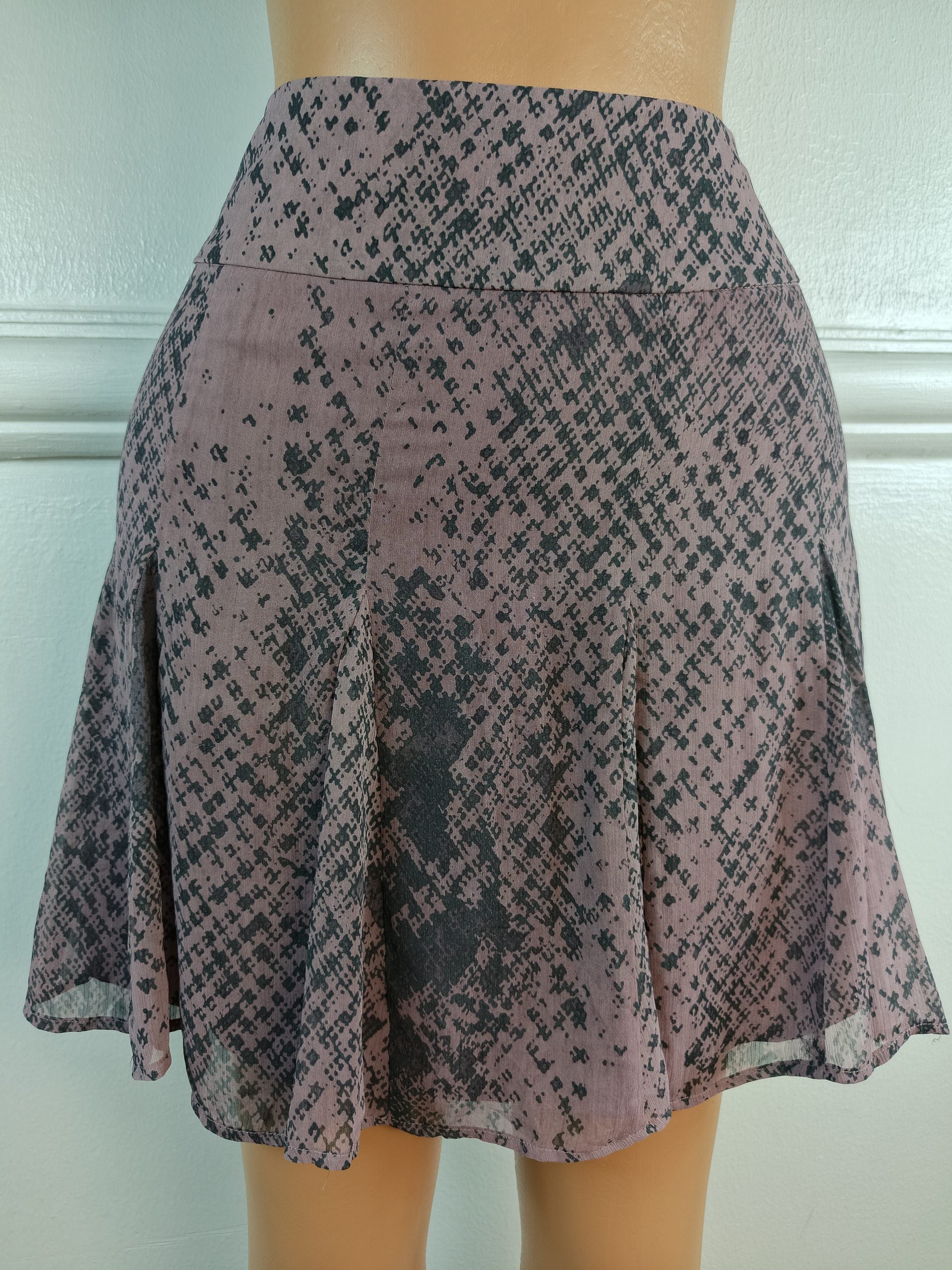 MEXX UK 12, L-18 INCHES image 0