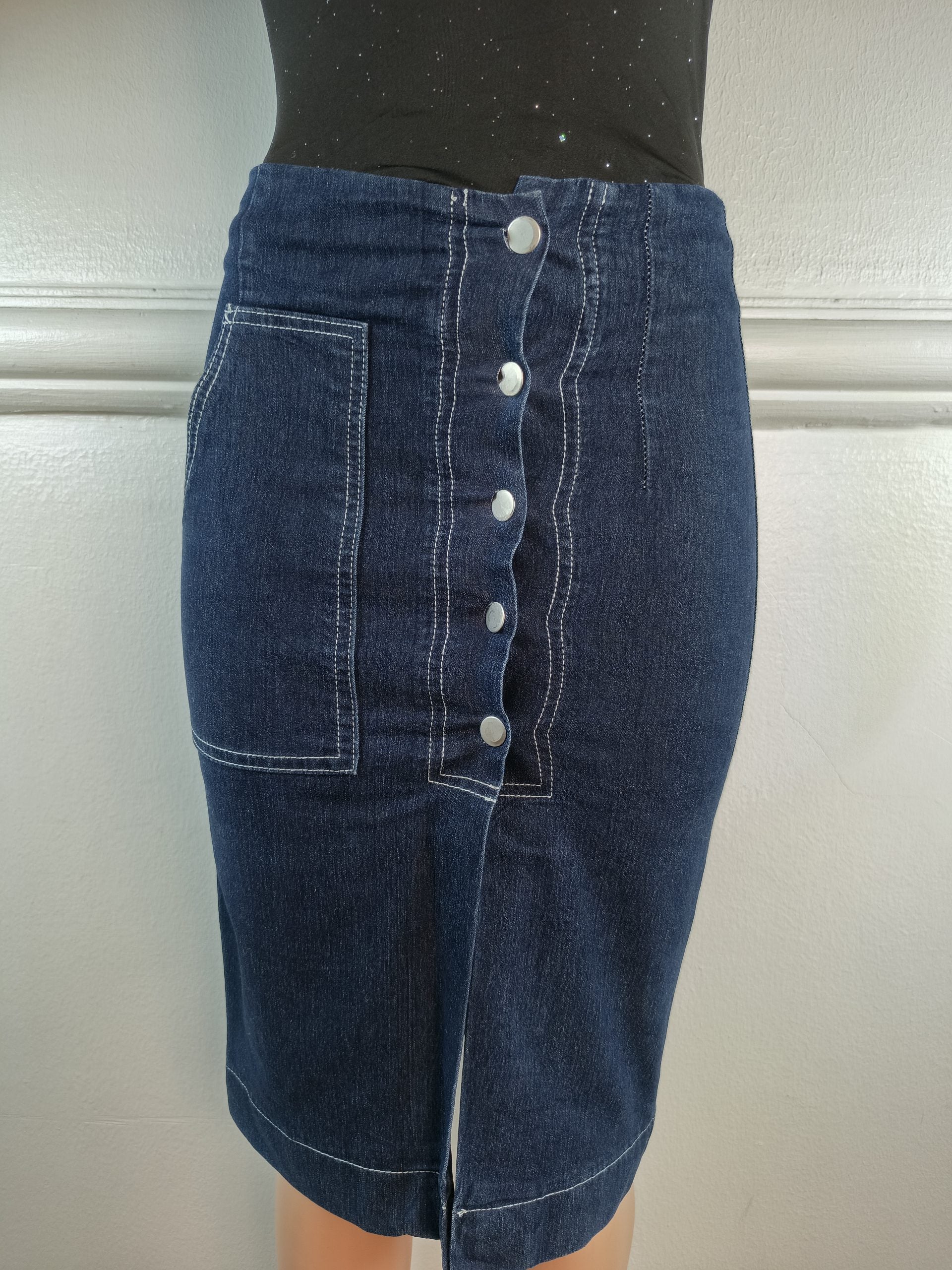 SKIRT UK 6, L-24 INCHES image 0