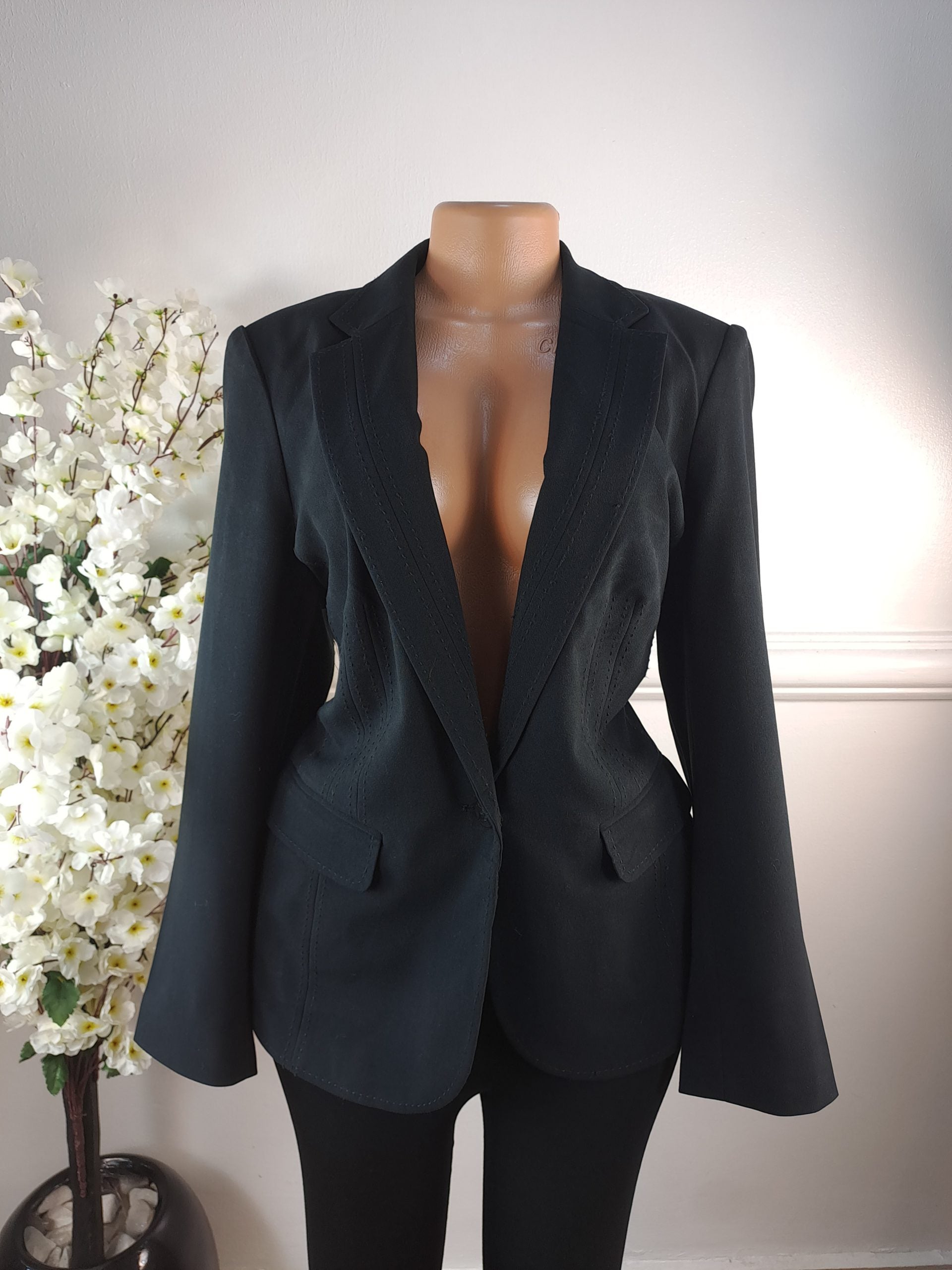 MARK & SPENCER UK SIZE 16 [LENGHT 27 INCHES] image 0