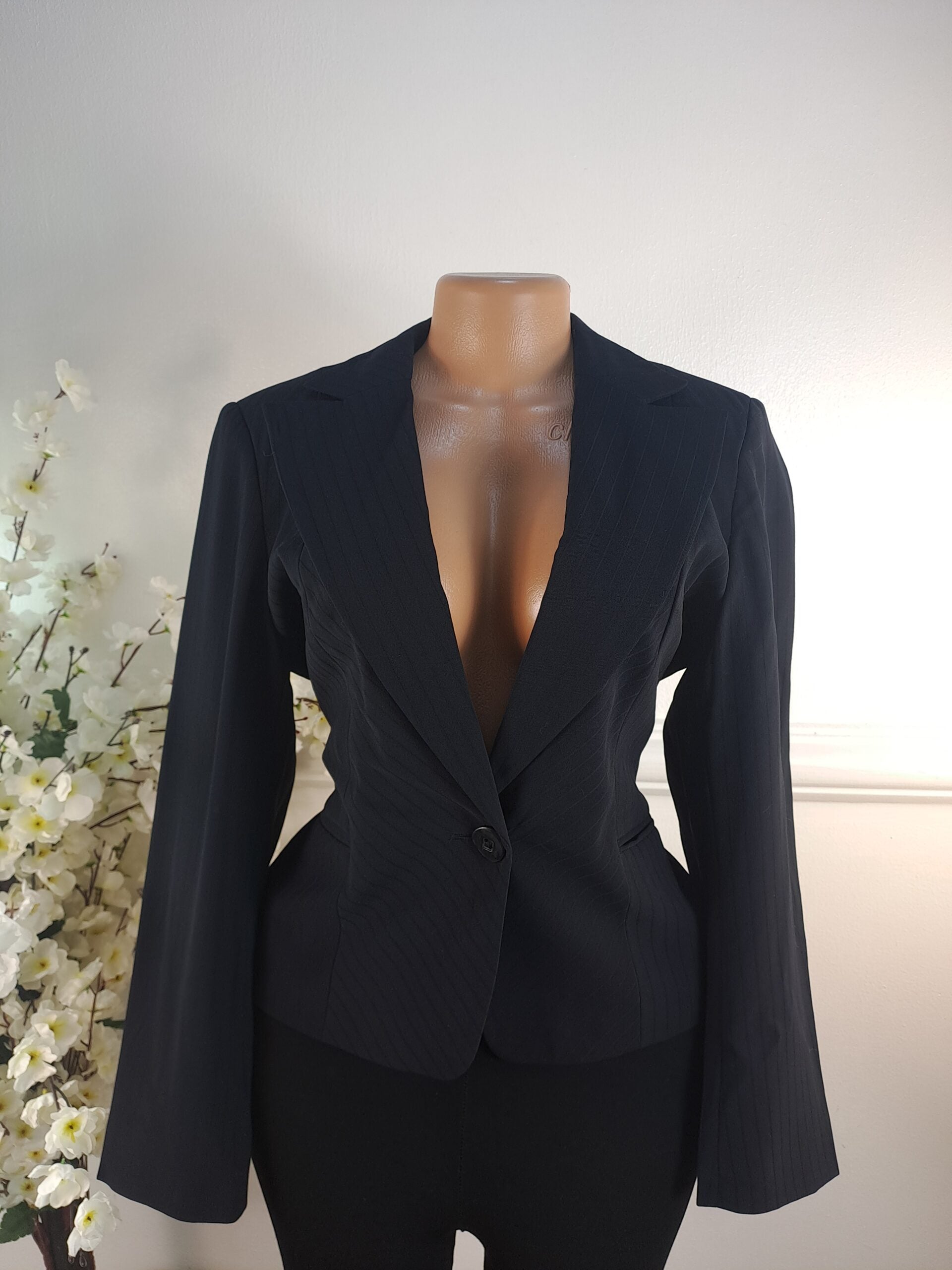 BLAZER UK SIZE 12 [LENGHT 22 INCHES, BLACK] image 0