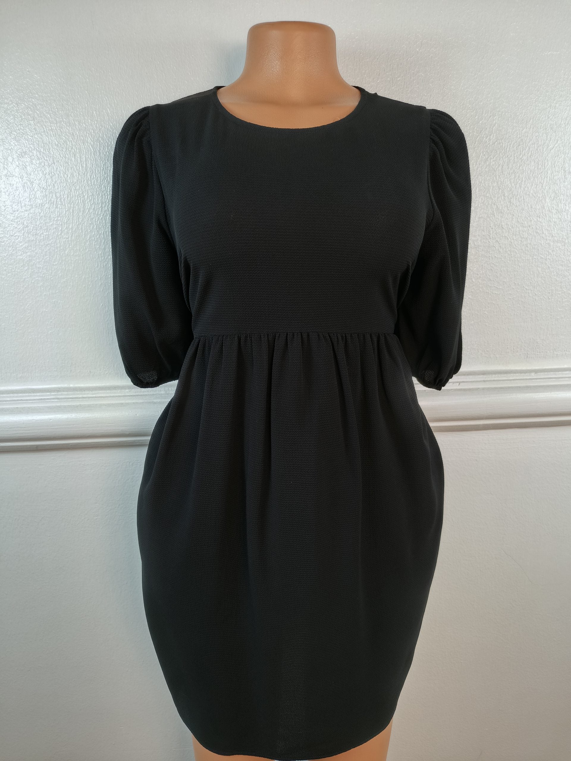 ASOS UK 12 image 0