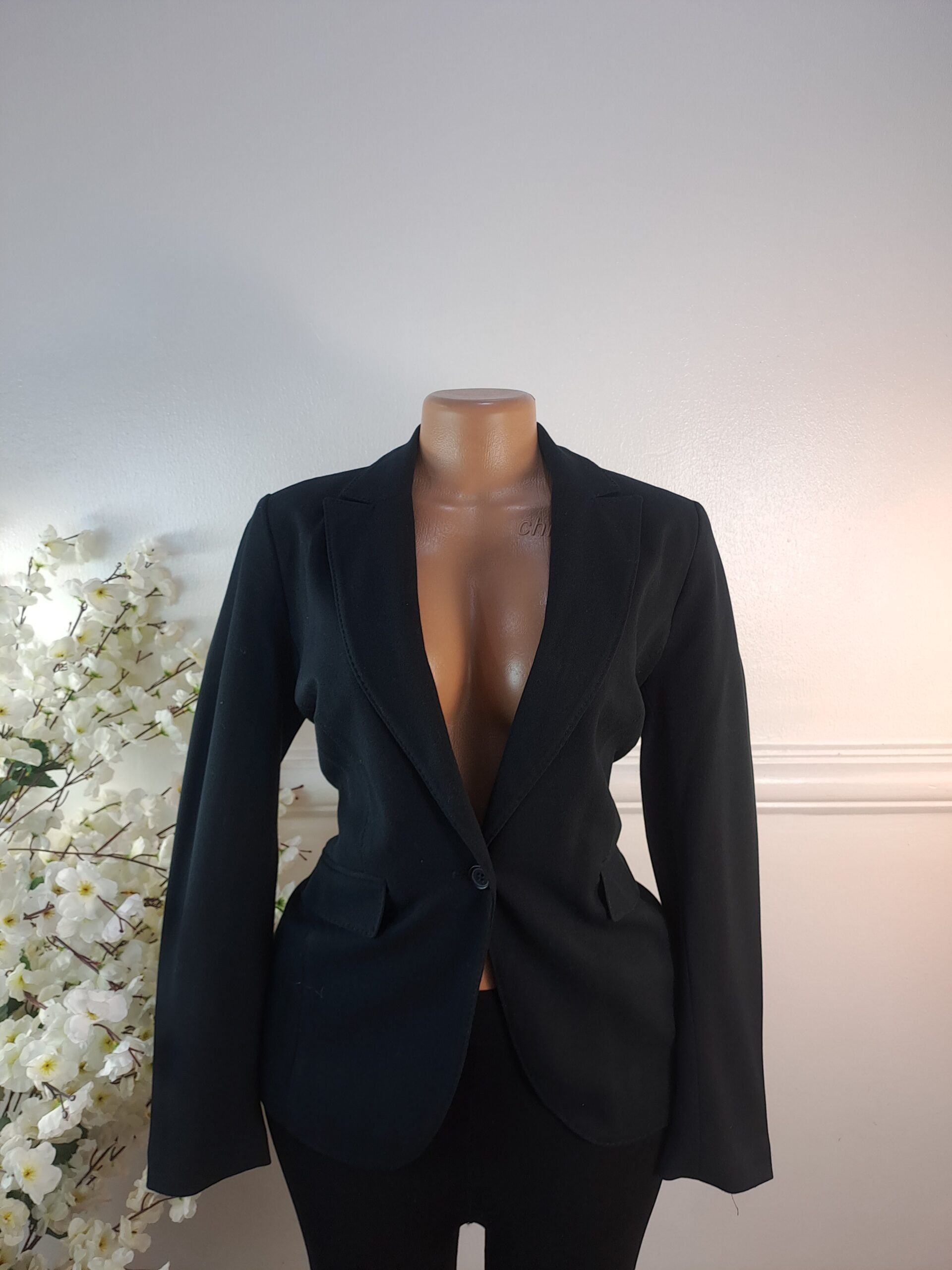 BLAZER UK SIZE 10 [LENGTH 28 INCHES, BLACK] image 0