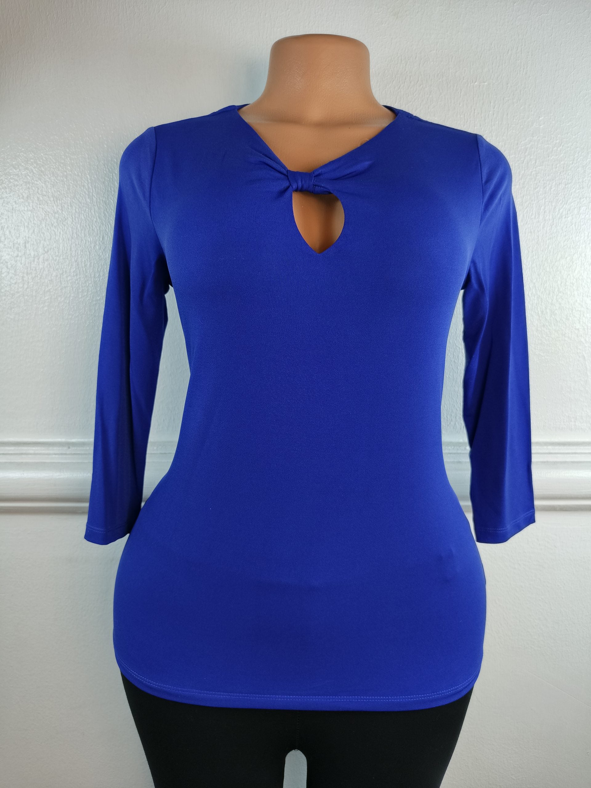 TAHARI UK 6 image 0