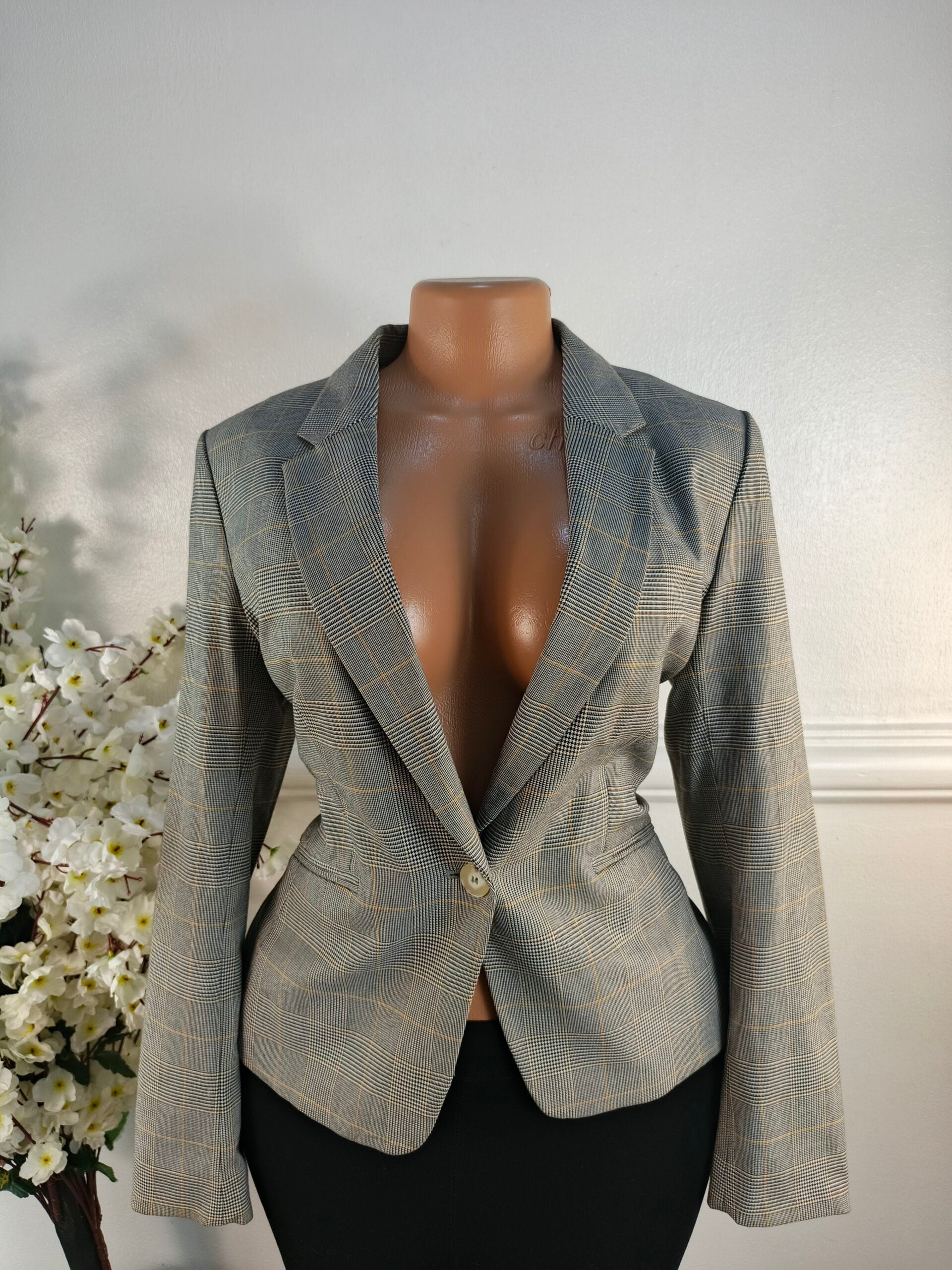 H&amp;M UK SIZE 12 [LENGHT 23 INCHES, TWID] image 0