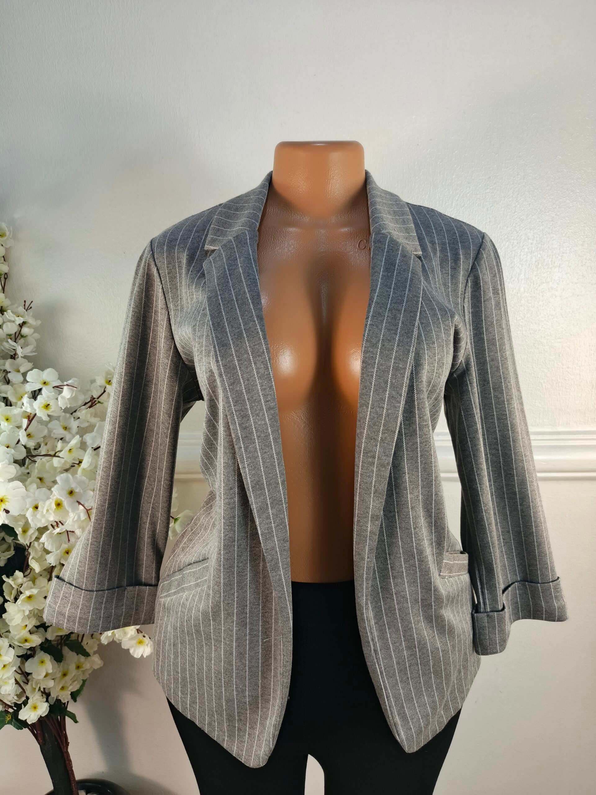 ET VOUS UK SIZE 12 [LENGHT 25 INCHES, GRAY] image 0