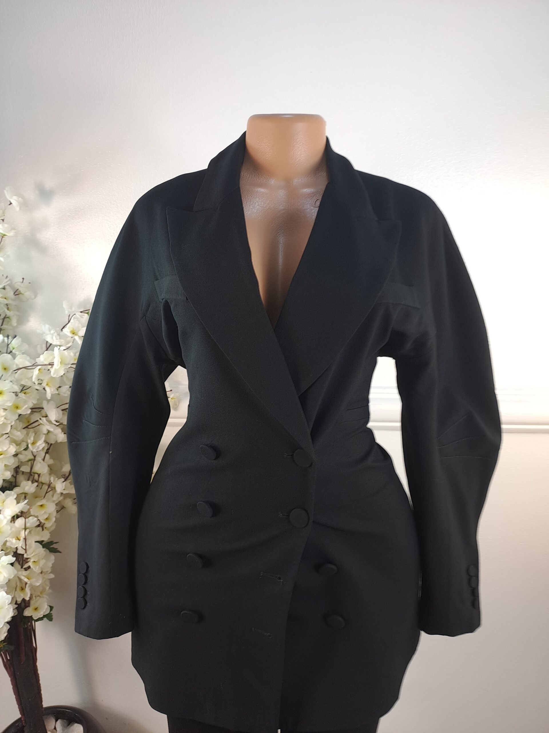 ZARA BASICS UK SIZE 6 [LENGHT 32 INCHES] image 0