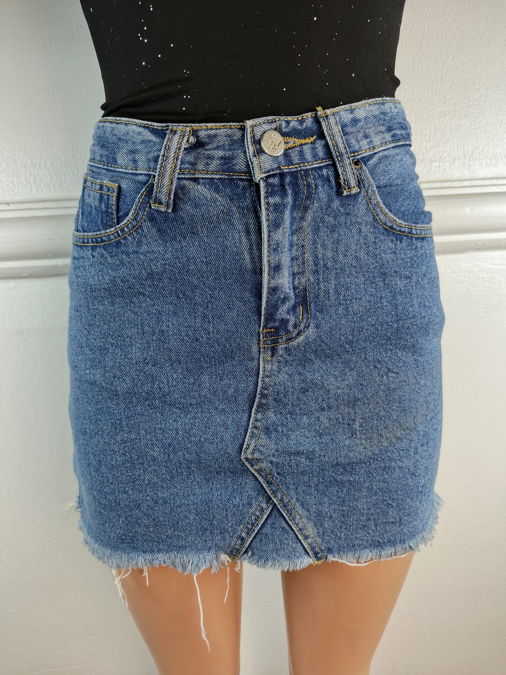 SKIRT UK 8, L-15 INCHES image 0