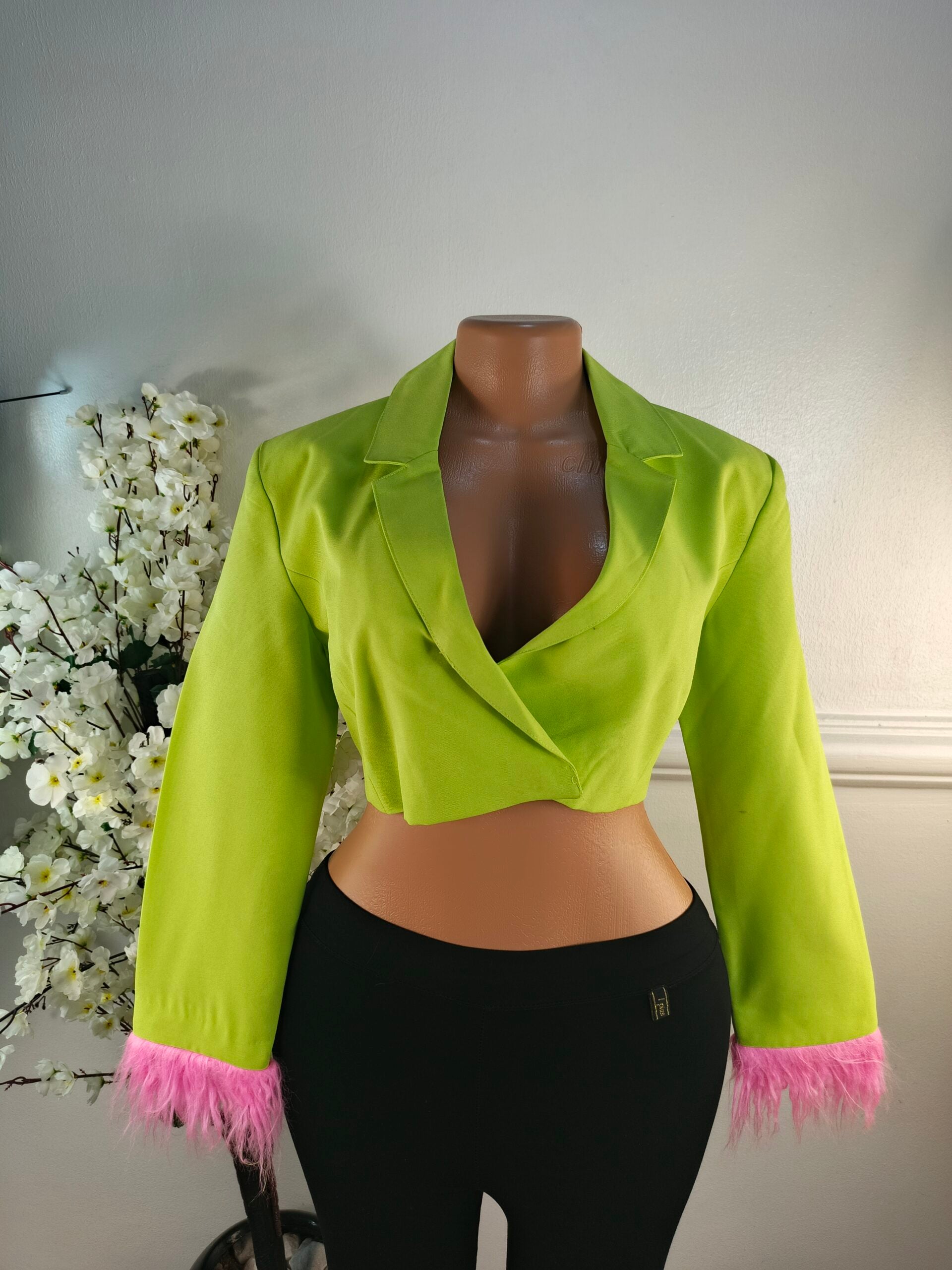 MADE IN ROMANIA UK SIZE 12 [LENGHT 14 INCHES, LEMON GREEN] image 0