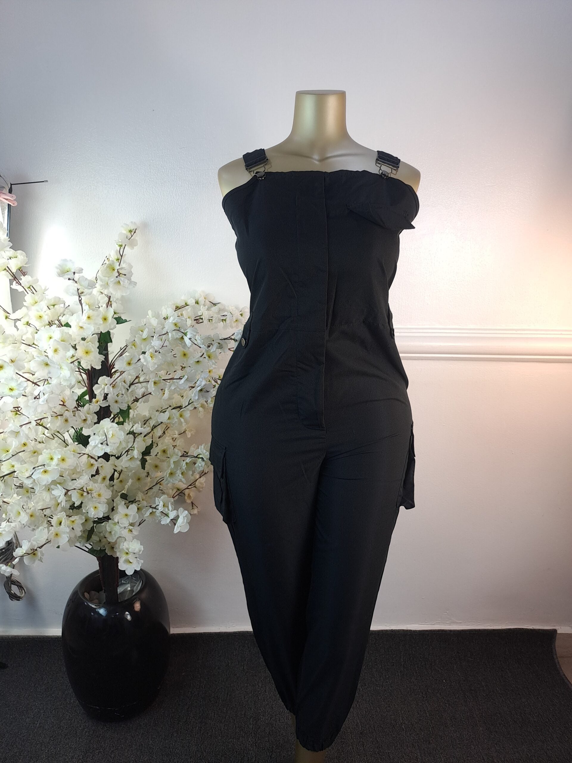 POLYESTER UK SIZE 10 [BLACK] image 0