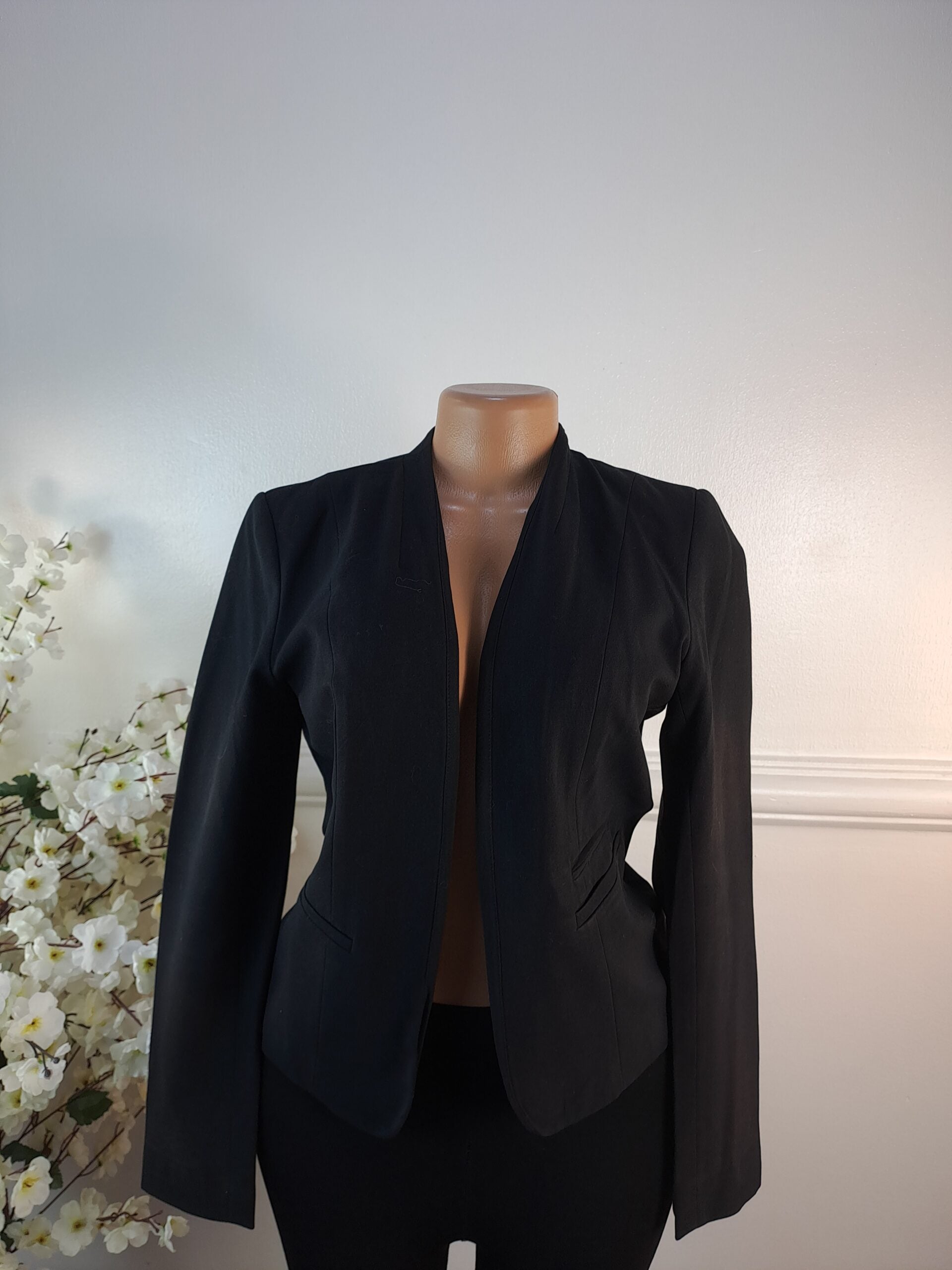 NEW LOOK UK SIZE 8 [LENGTH 24INCHES, BLACK] image 0