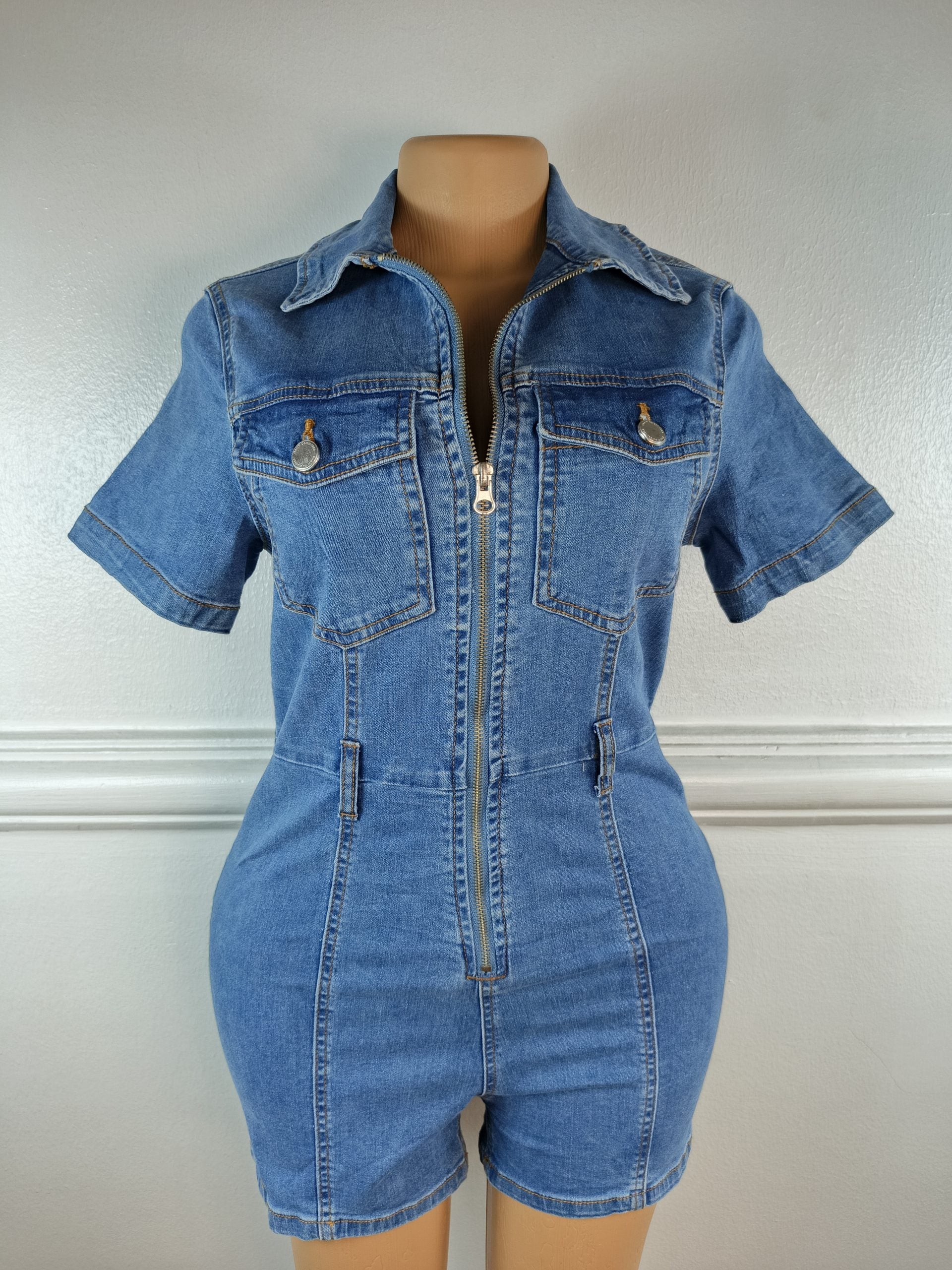DENIM UK 6, L-29 INCHES image 0