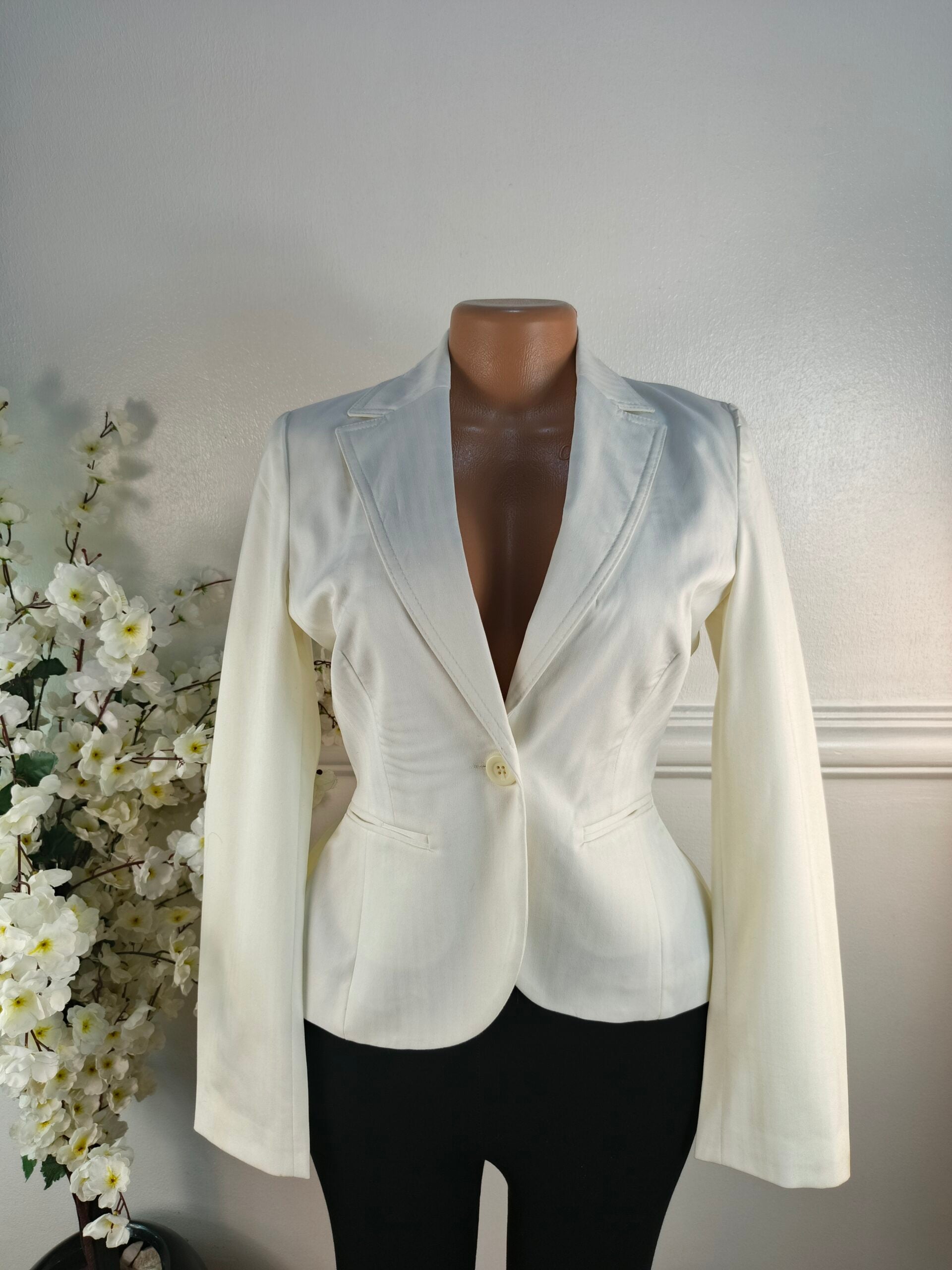 ZARA UK SIZE 6 [LENGTH 24 INCHES, WHITE] image 0