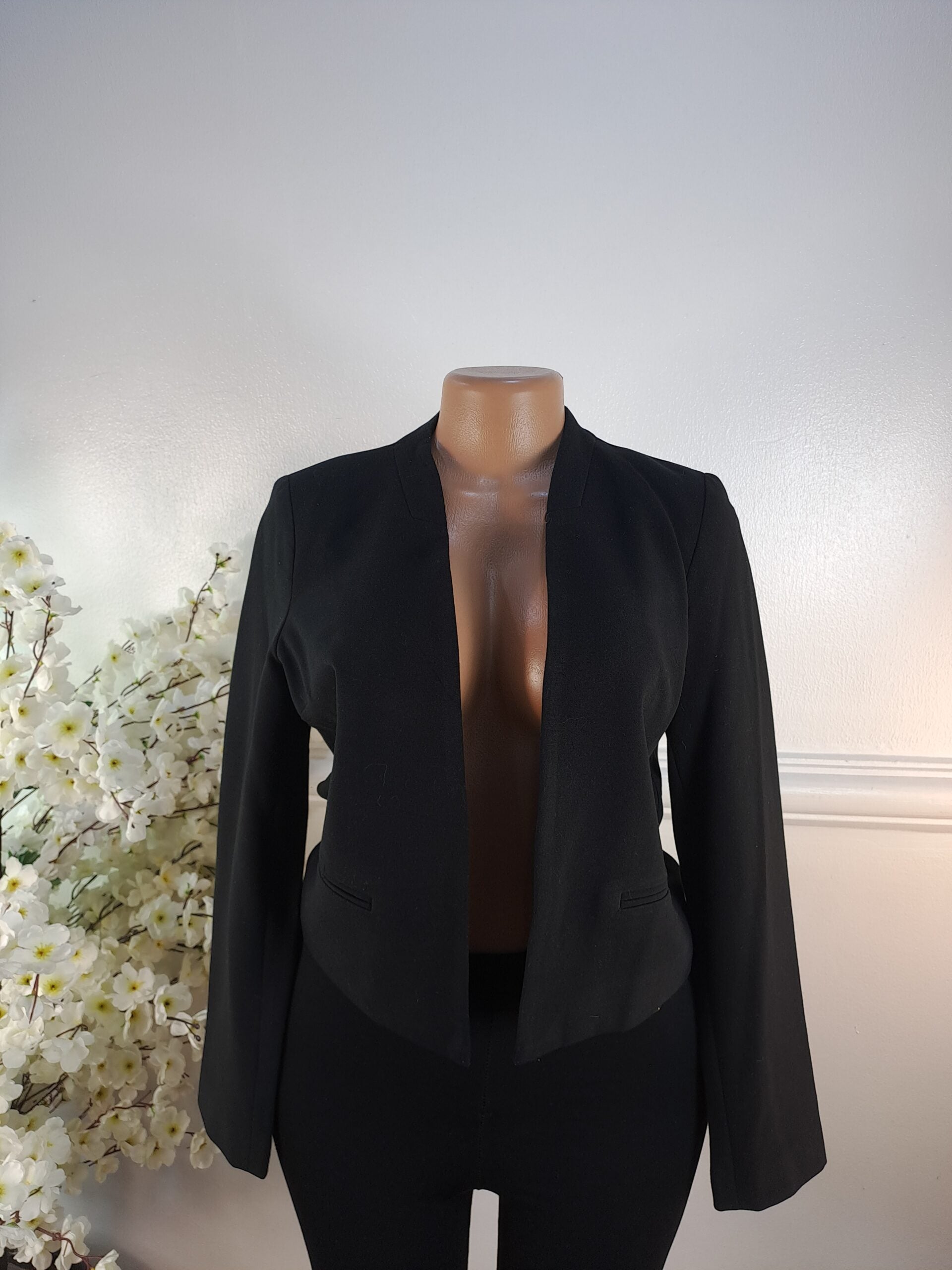 NEW LOOK UK SIZE 10 [LENGTH 21 INCHES, BLACK] image 0