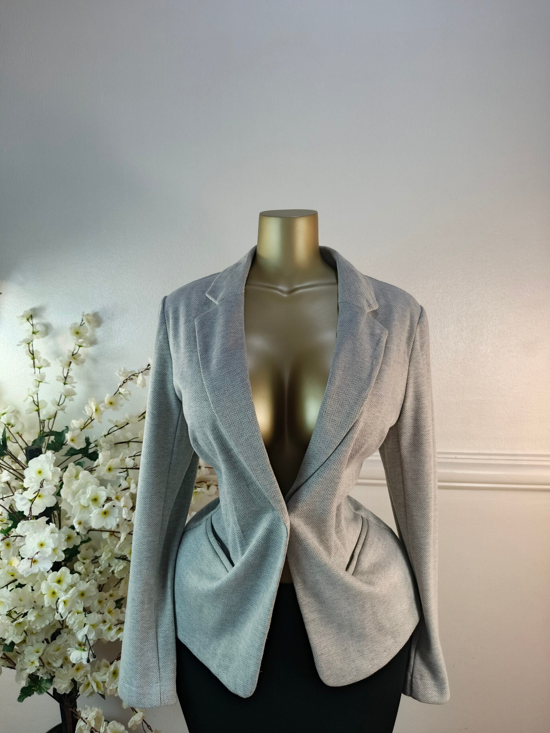 TU WOMAN UK SIZE 16 [LENGTH 27 INCHES, GREY] image 0