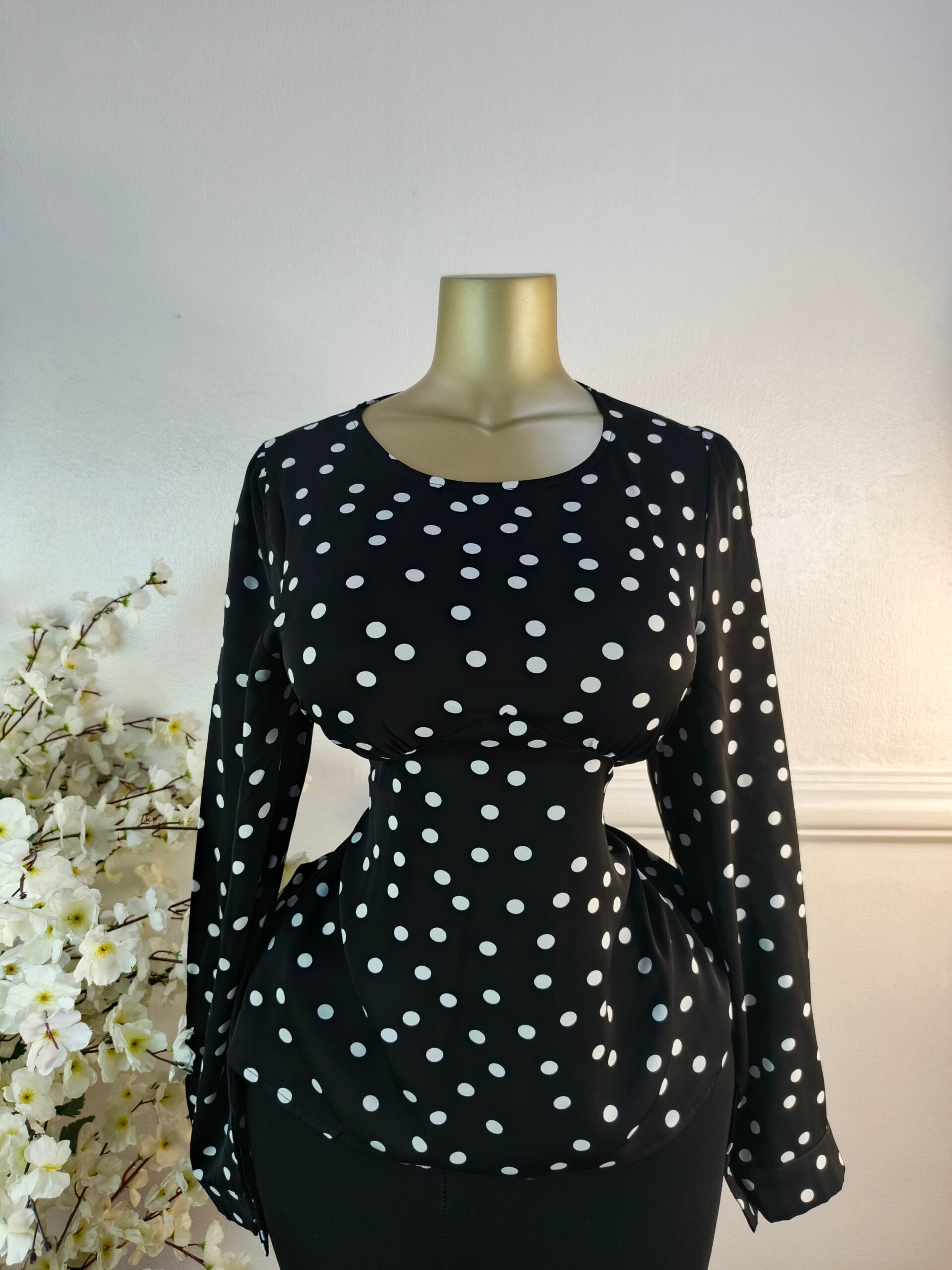 GIRL IN MIND UK SIZE 14 [BLACK] image 0