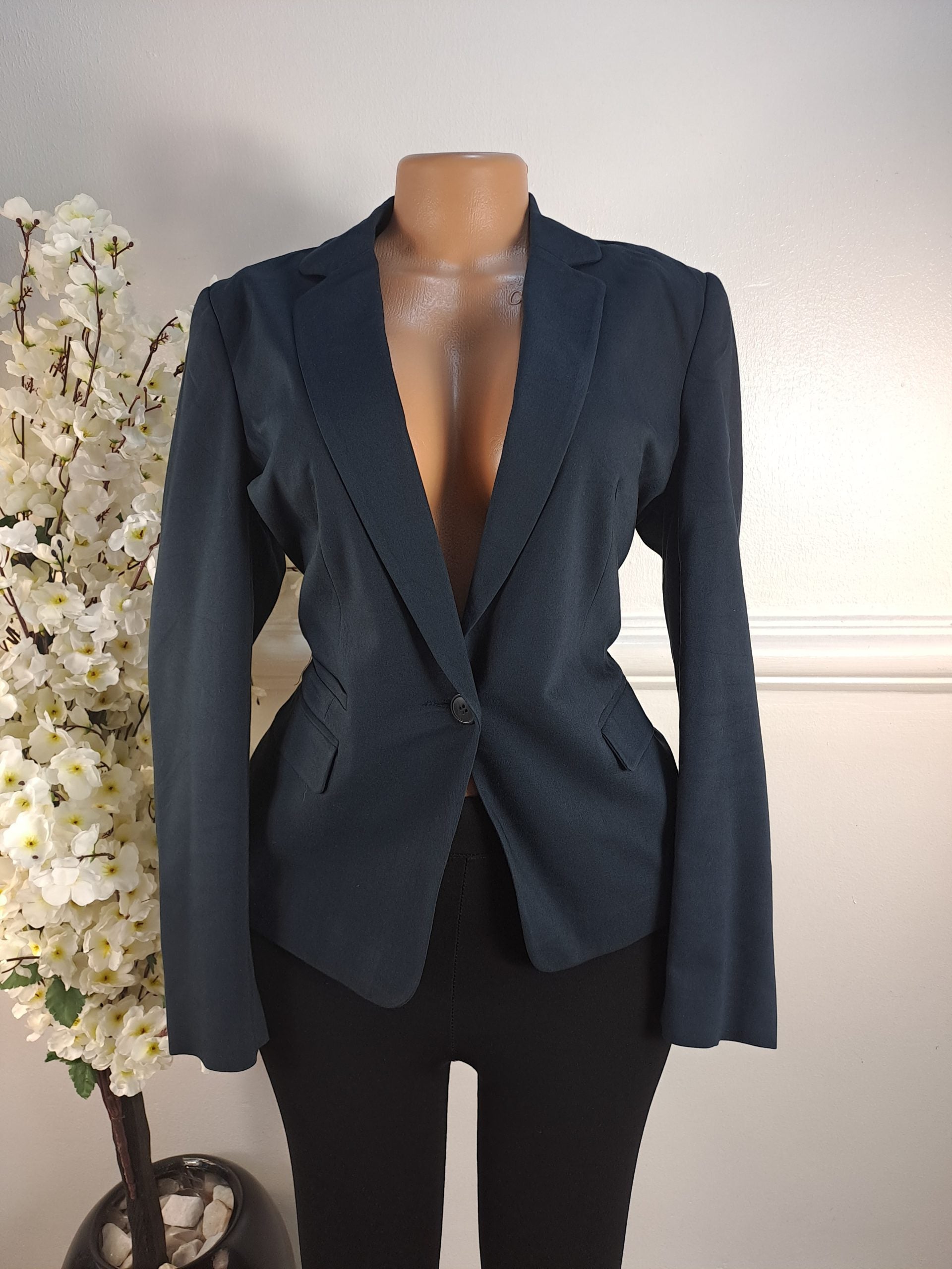 M&S UK 12  L:23 image 0