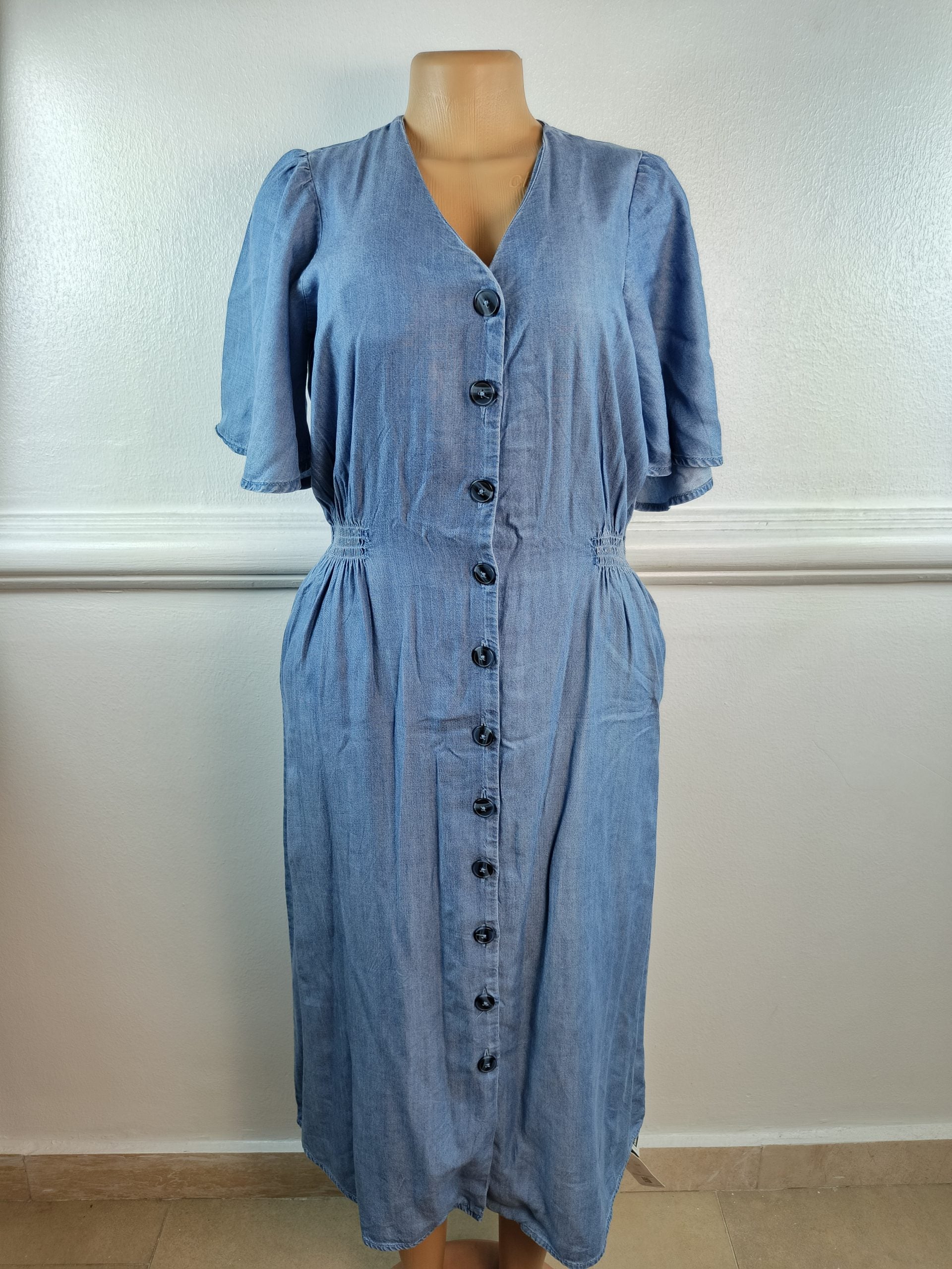DUNNES UK 10, L-47 INCHES image 0