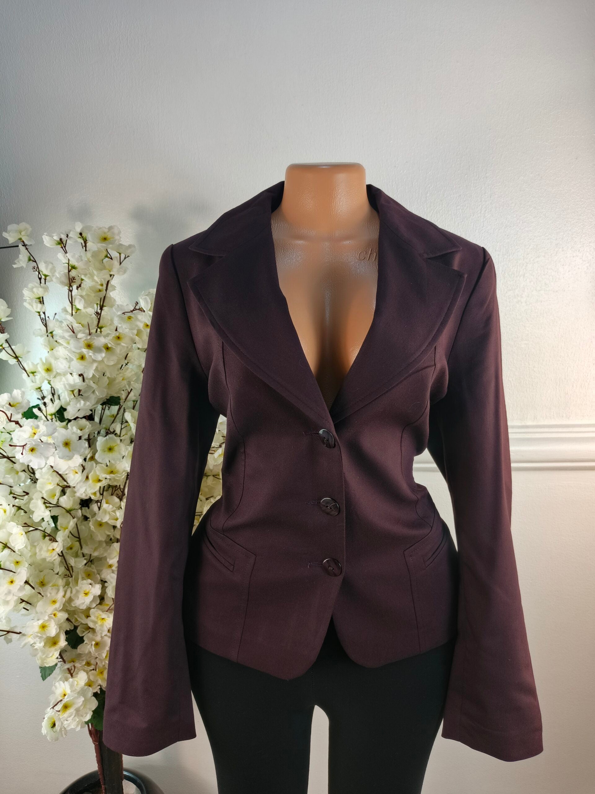 GABRIELA UK SIZE 12 [LENGTH 26 INCHES, WINE] image 0