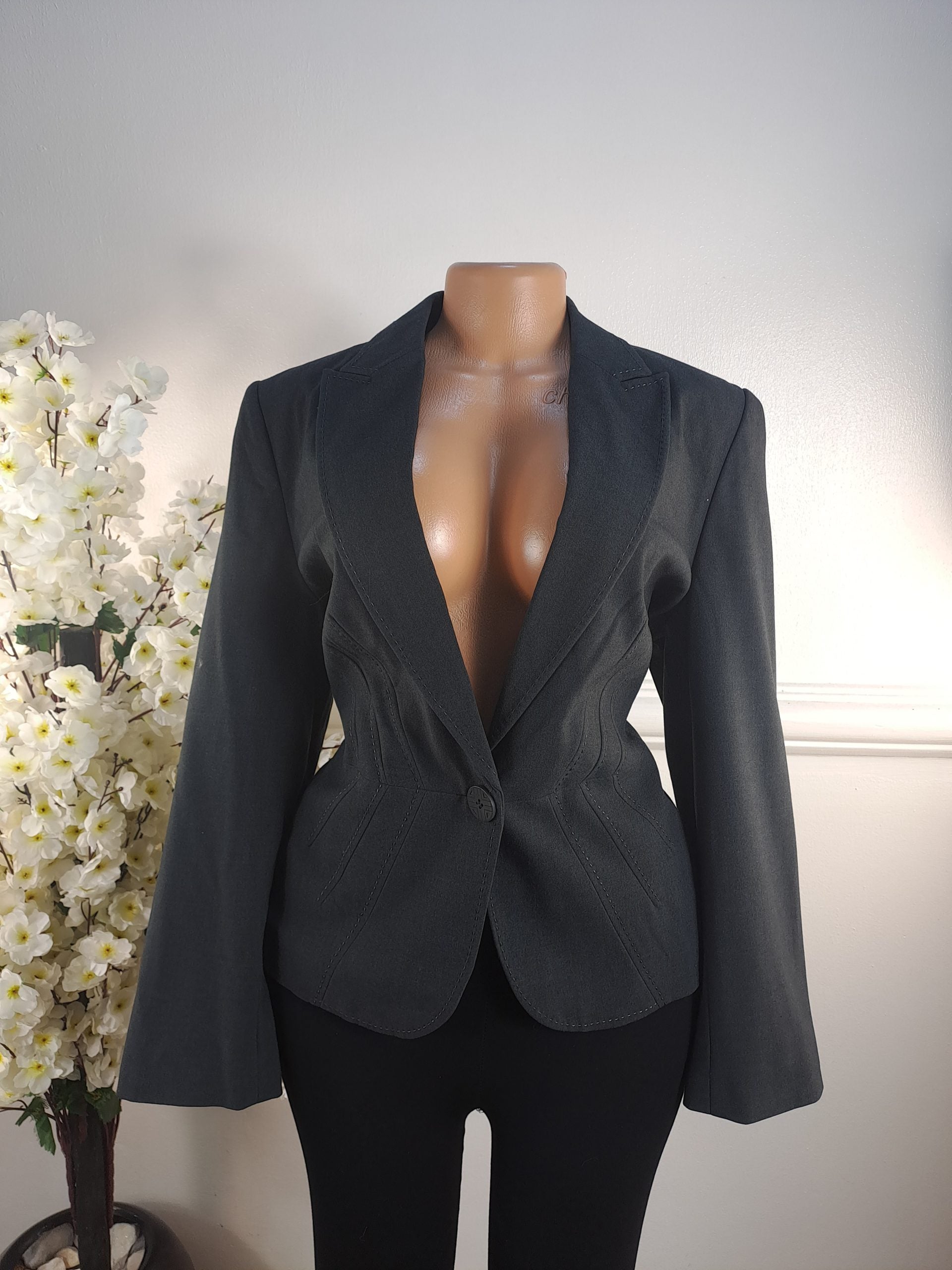 MARK & SPENCER UK SIZE 14 [LENGHT 23 INCHES] image 0