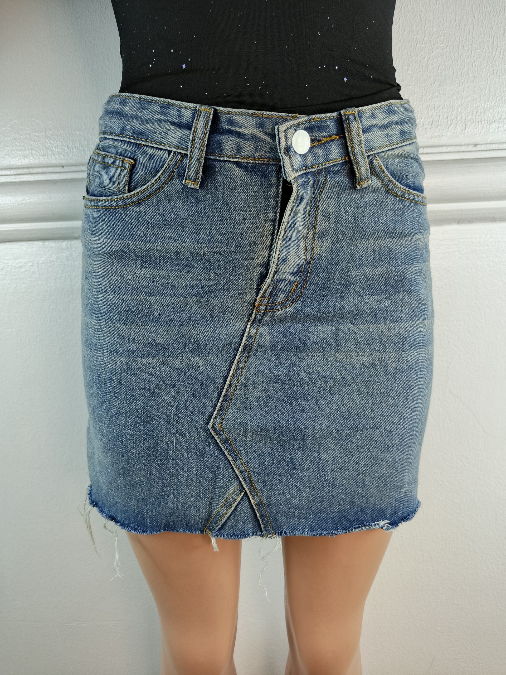 SKIRT UK 8, L-15 INCHES image 0