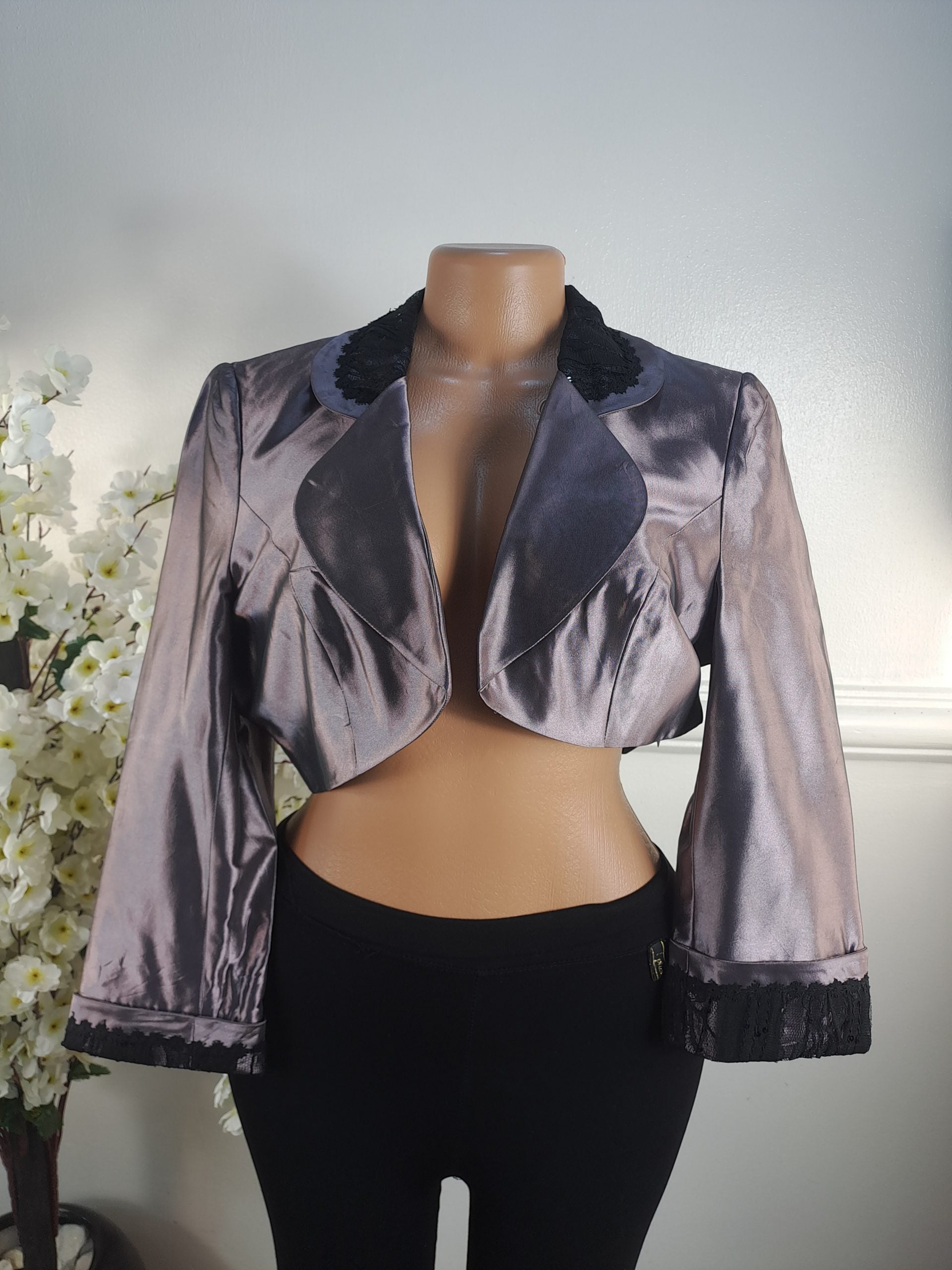 GOLD UK SIZE 14 [LENGHT 15 INCHES] image 0
