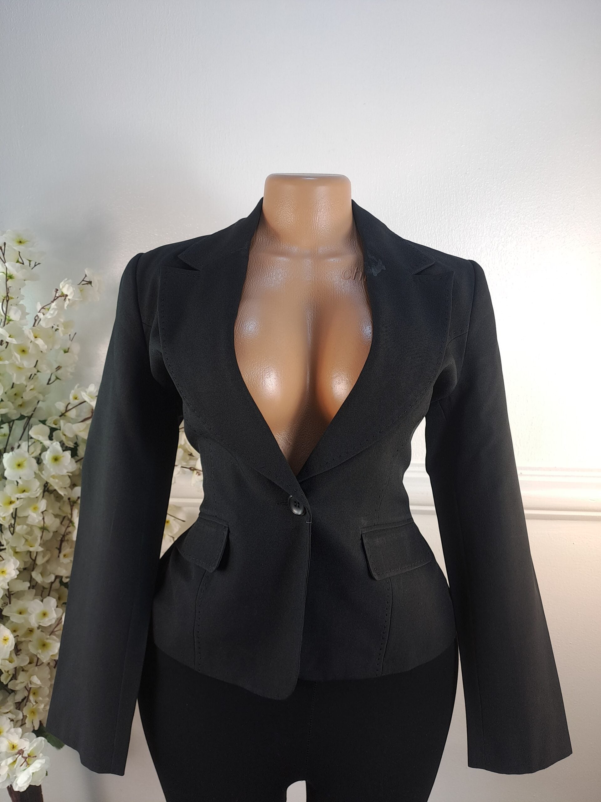 BLAZER UK SIZE 12 [LENGHT 22 INCHES, BLACK] image 0