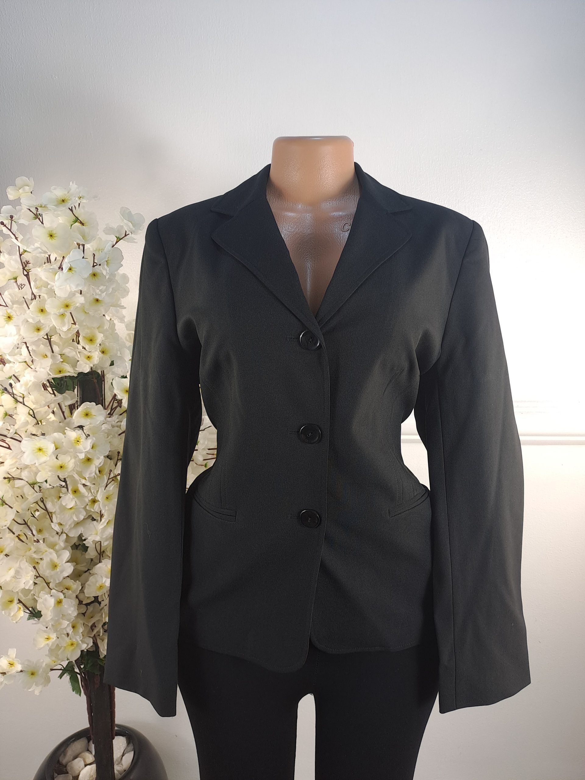 BLAZERS UK SIZE 14 [LENGHT 25 INCHES] image 0