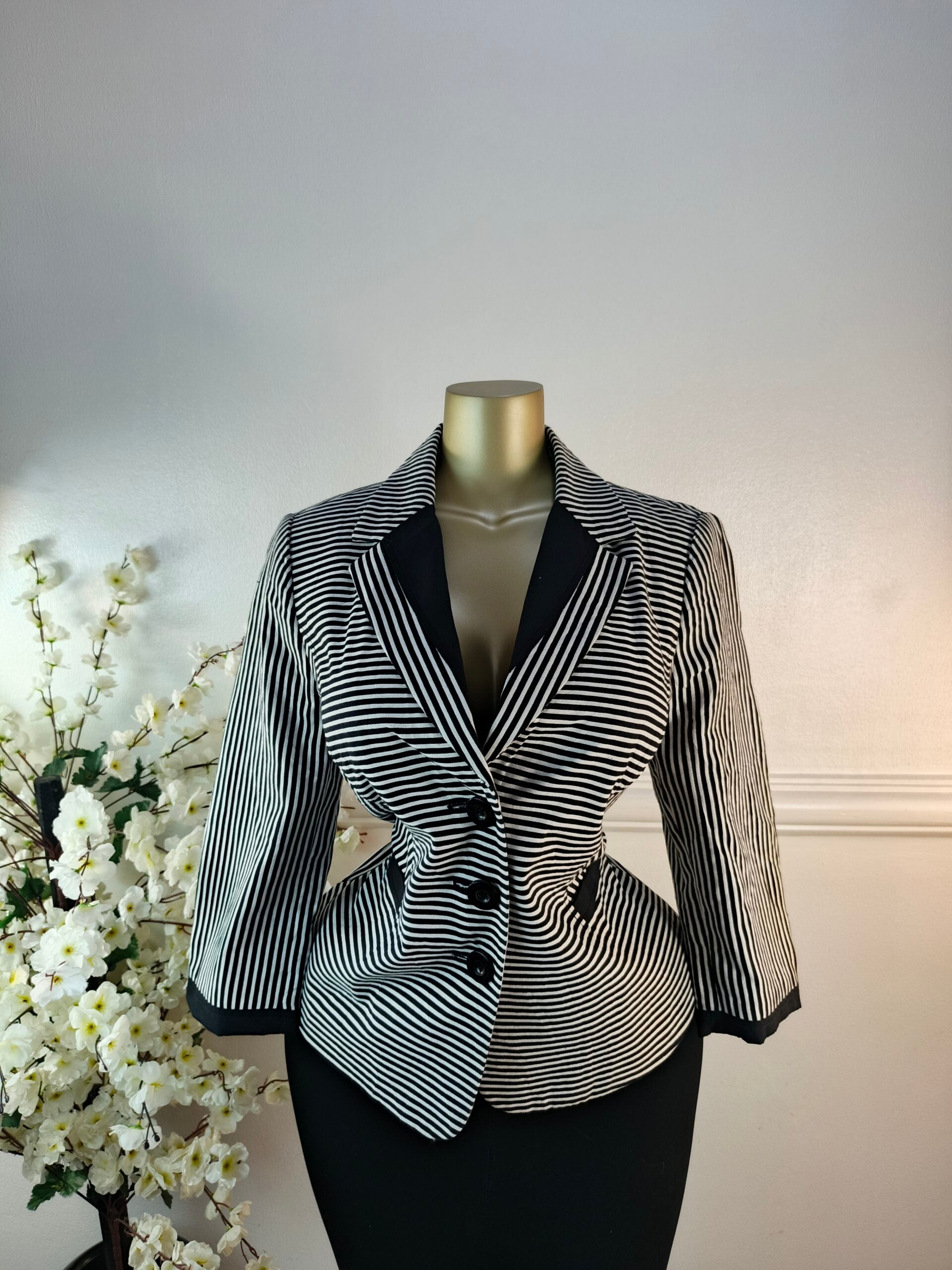 JASPER CONRAN UK SIZE 12 [LENGTH 25 INCHES, BLACK &amp; WHITE] image 0