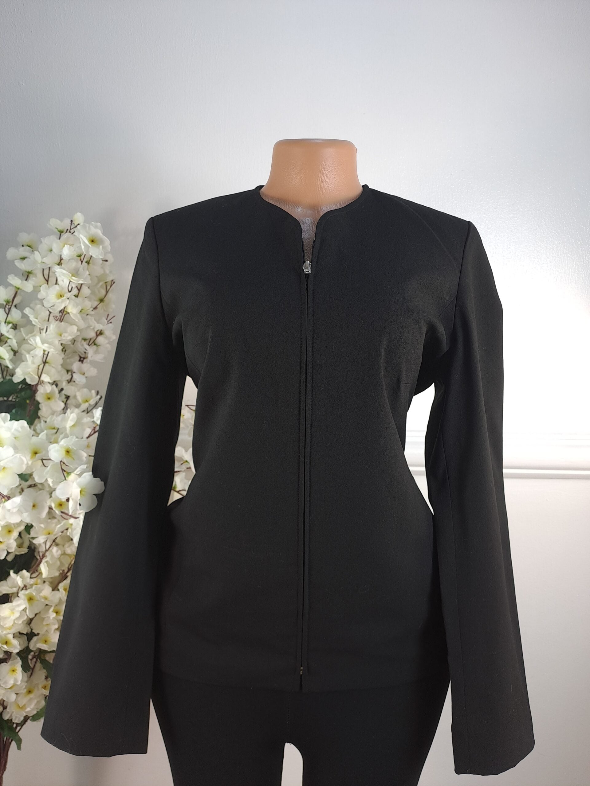 BLAZER UK SIZE 12 [LENGHT 26 INCHES] image 0