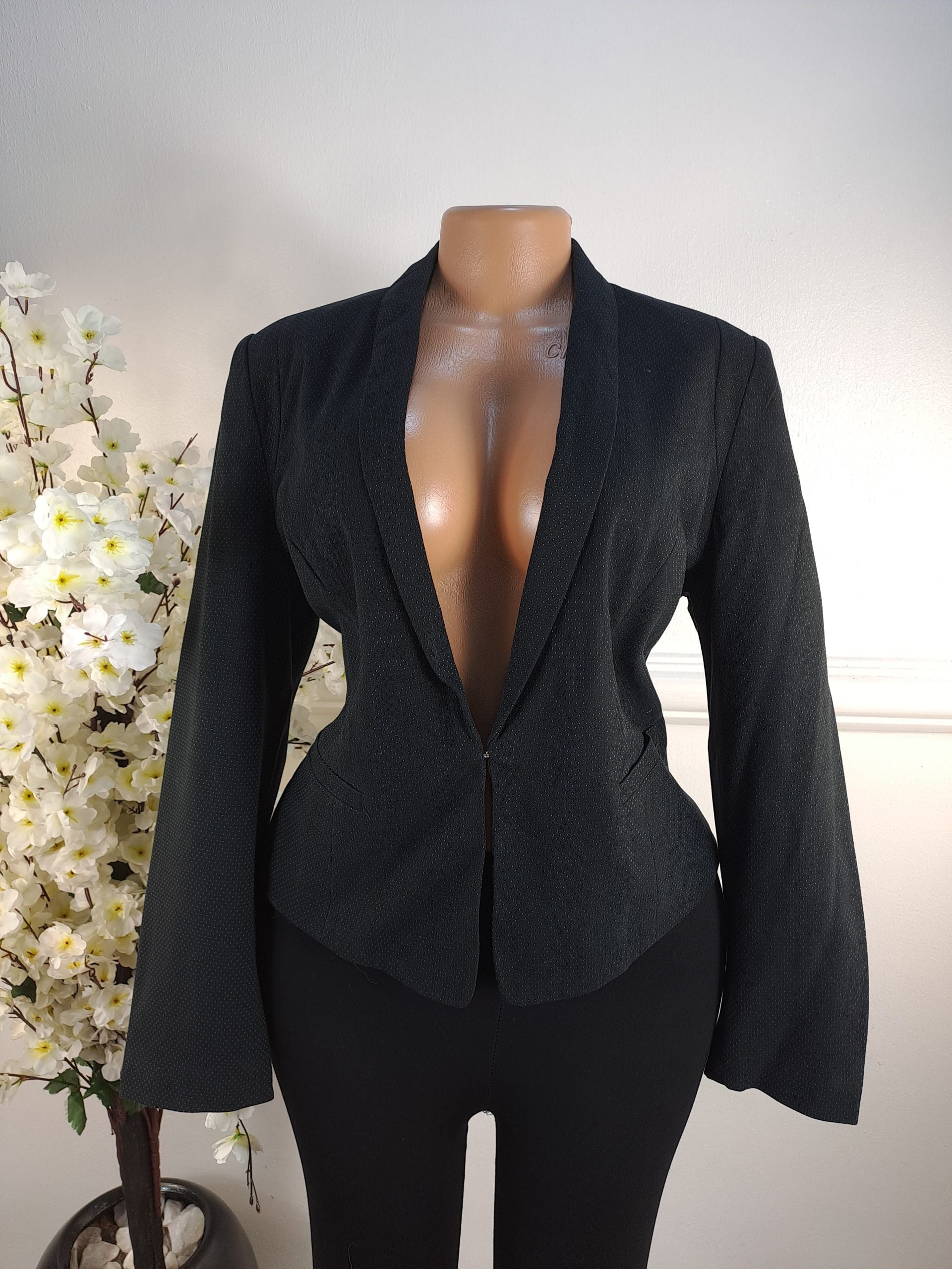 TU UK SIZE 12 image 0