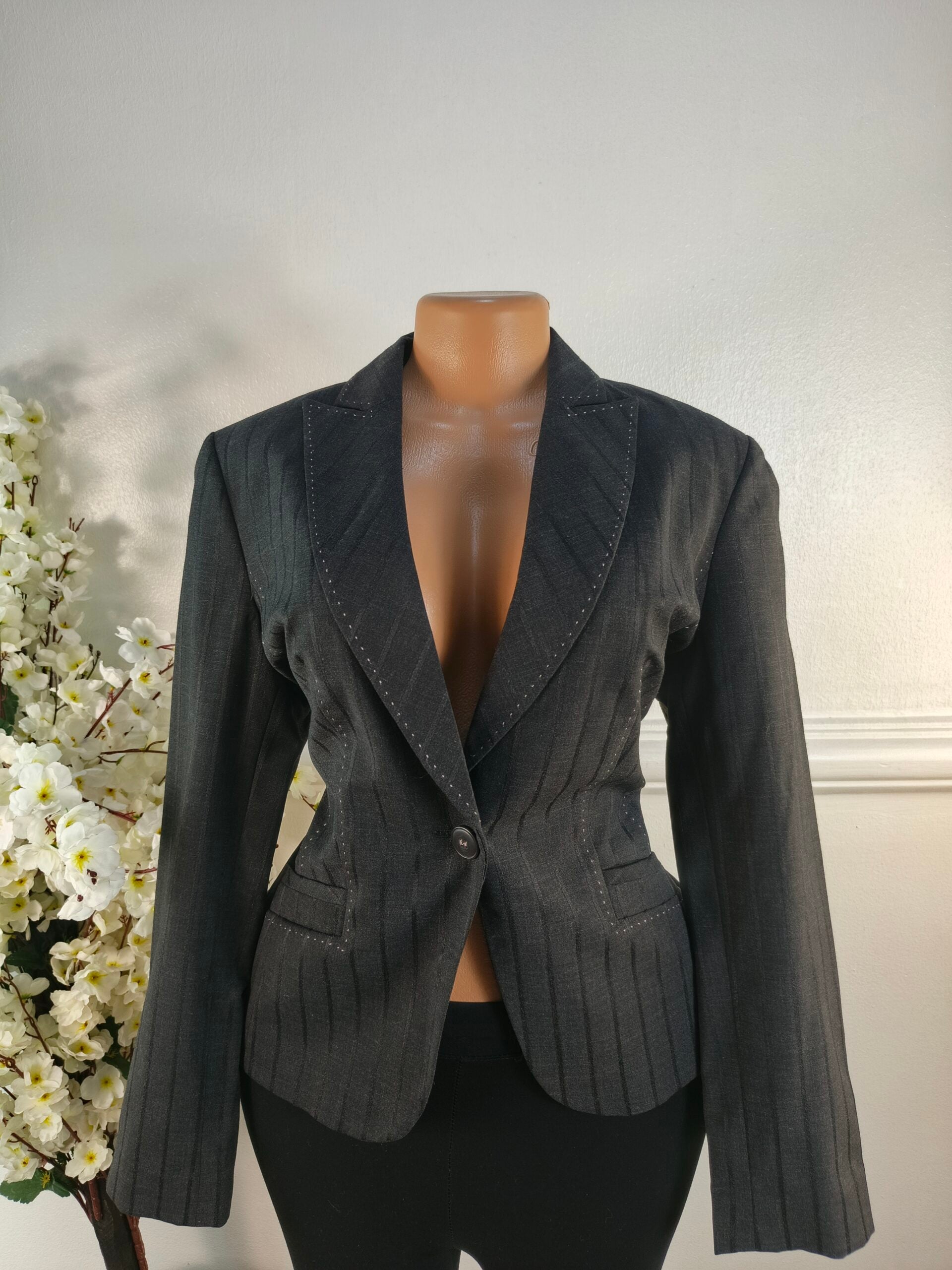 TAILORED BY NEXT UK SIZE 12 [LENGHT 24 INCHES, GRAY] image 0